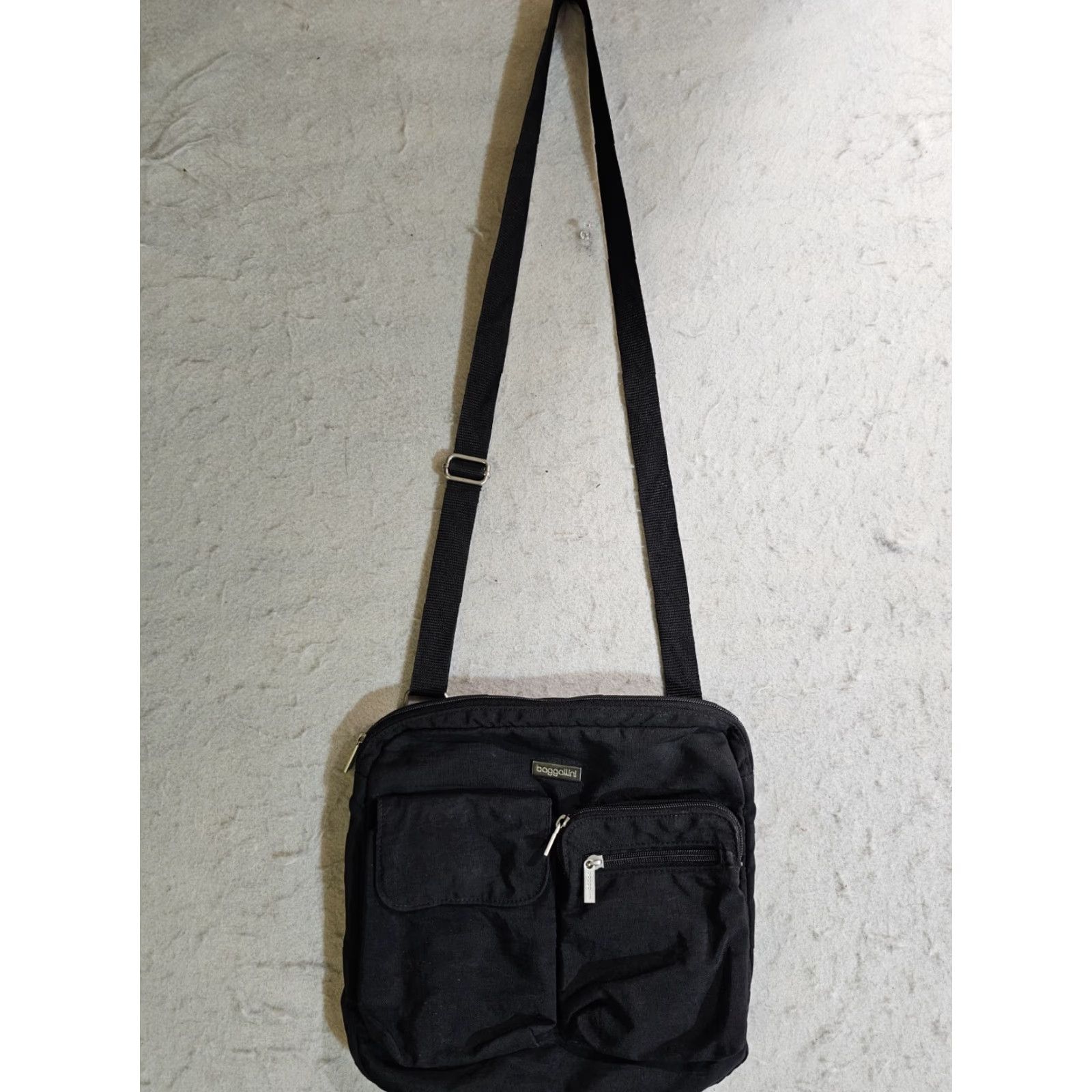 Vintage Baggallini Everyplace Crossbody Bag Purse Black Nylon Tan Lining Medium Women Crossbody Bag Size ONE SIZE - 2 Thumbnail