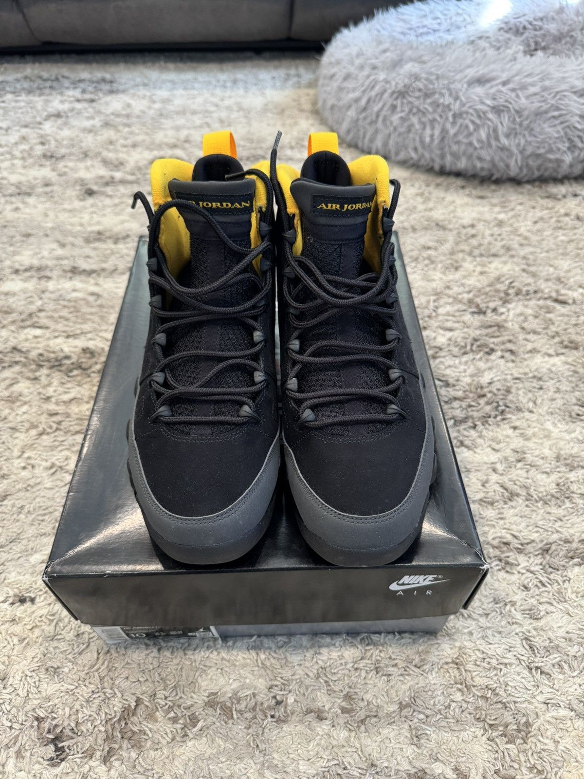 Jordan Brand Air Jordan 9 Retro Size US 10 / EU 43 - 2 Thumbnail