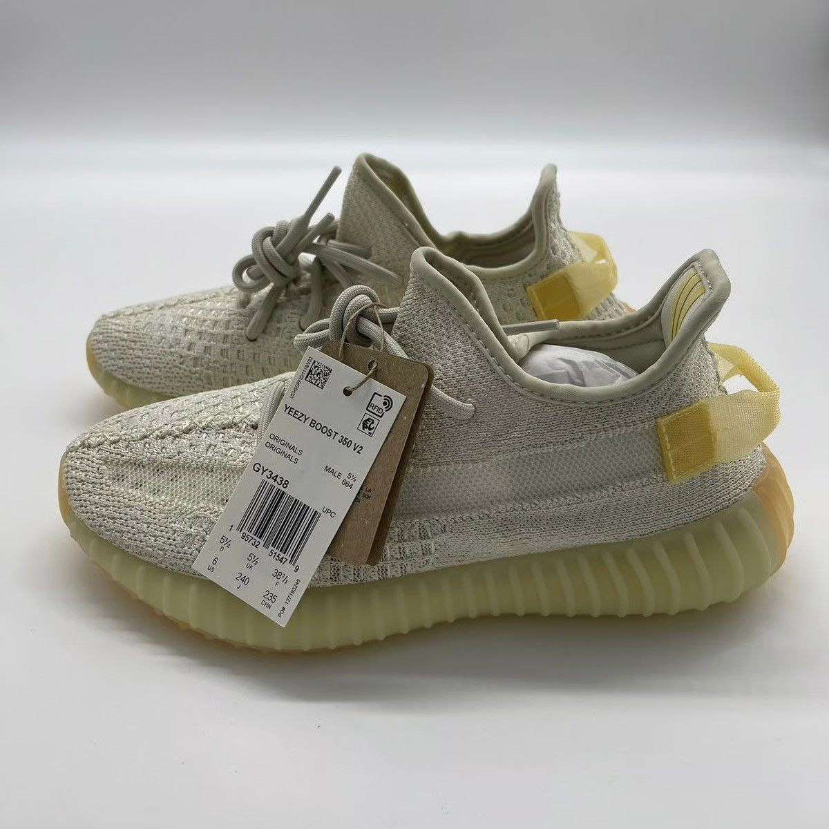 Adidas Adidas Yeezy Boost 350 V2 Light Size US 6 / EU 39 - 1 Thumbnail