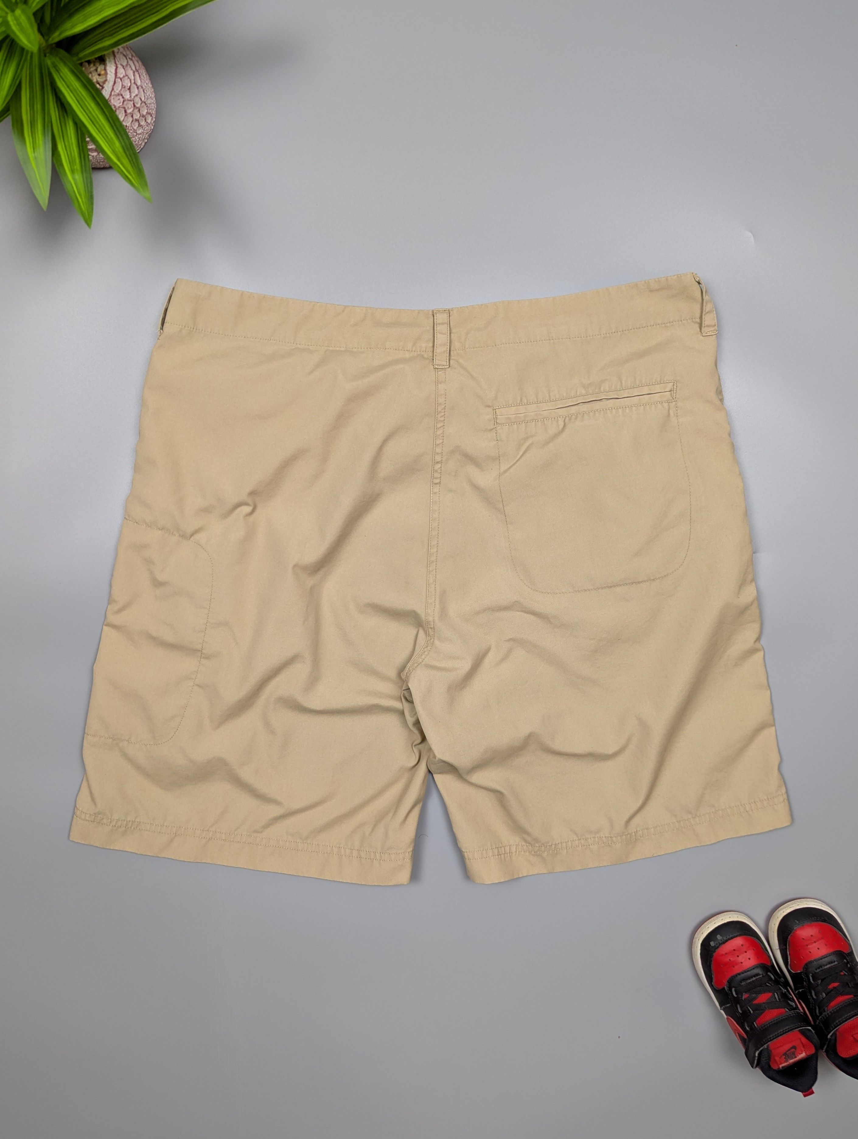 Other PUMA Vintage Men's Light Brown Short Shorts | Size L Size US 34 / EU 50 - 10 Thumbnail