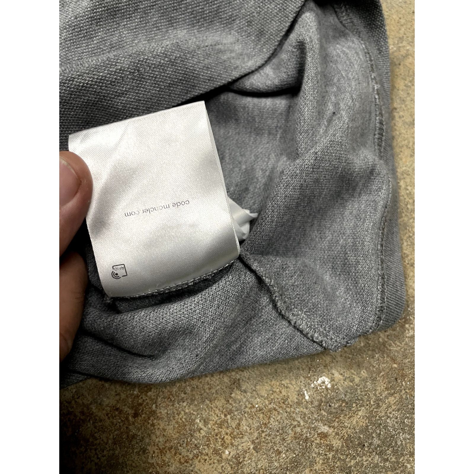 Moncler Moncler Grey Button Up Large Used Size US L / EU 52-54 / 3 - 6 Thumbnail