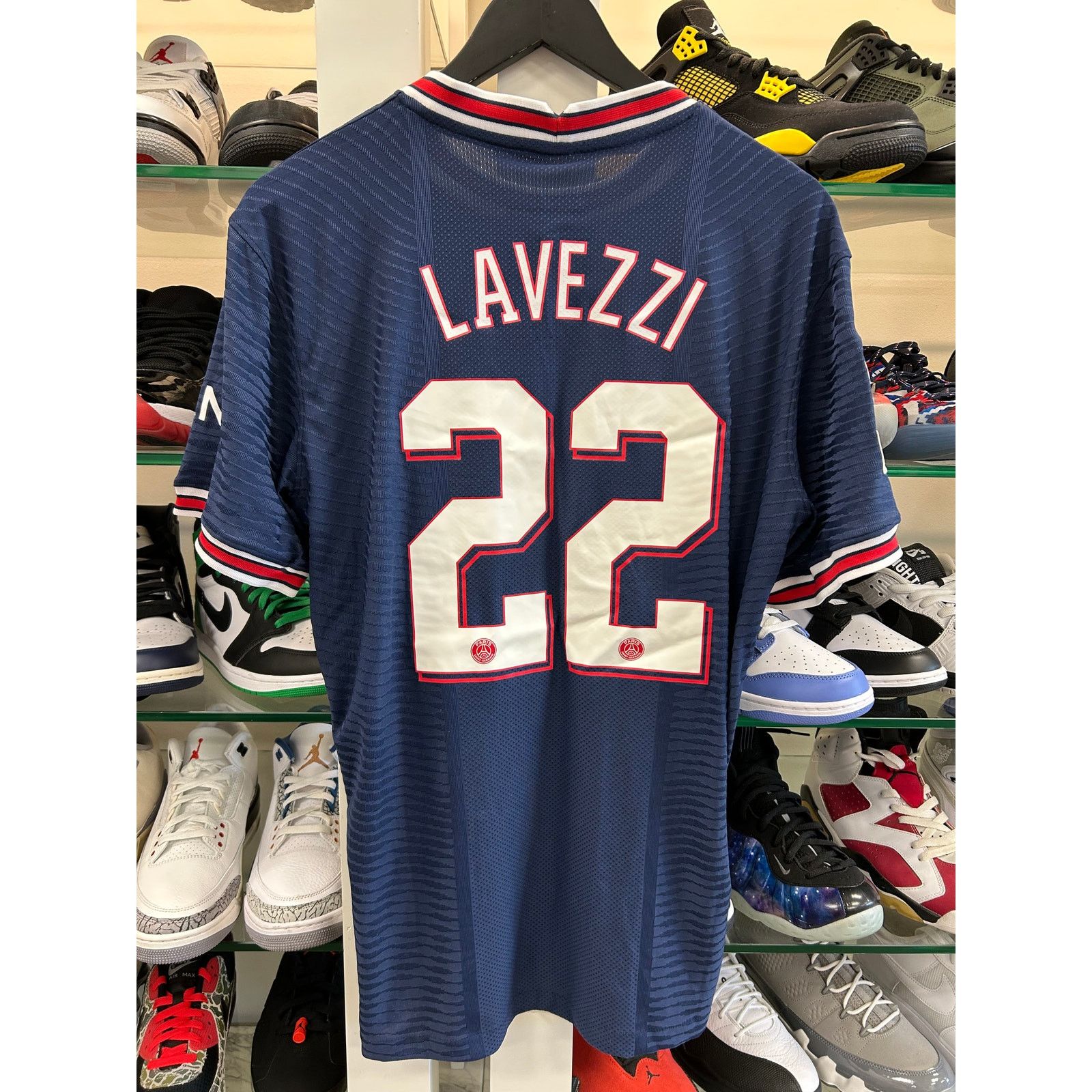 Jordan Brand Paris Saint-Germain (PSG) Home Jersey Lavezzi XL B12 Size US XL / EU 56 / 4 - 2 Thumbnail