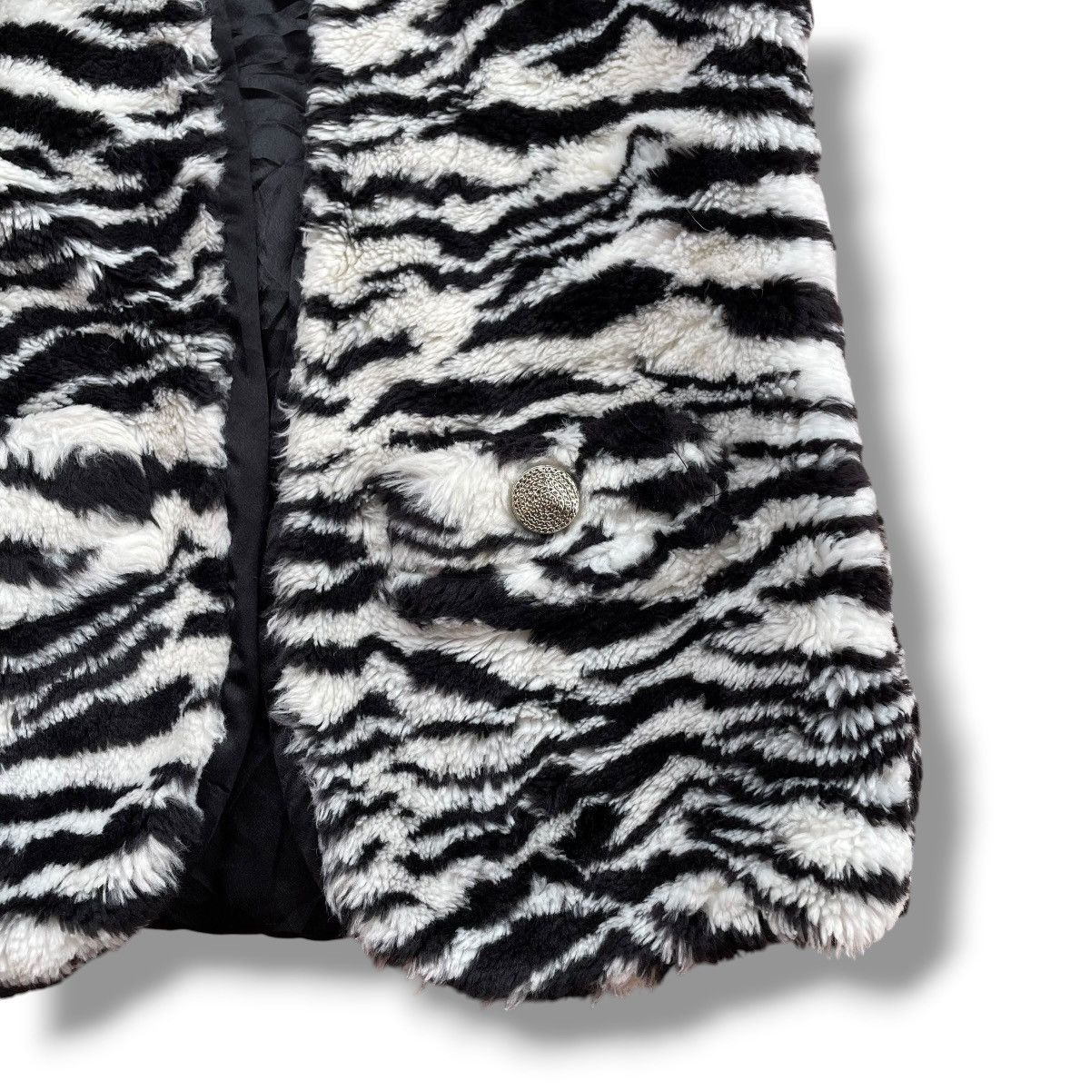 Beauty Beast 🇯🇵 D.I.A FAUX FUR PUNK AVANT GARDE VEST Size M / US 6-8 / IT 42-44 - 6 Thumbnail