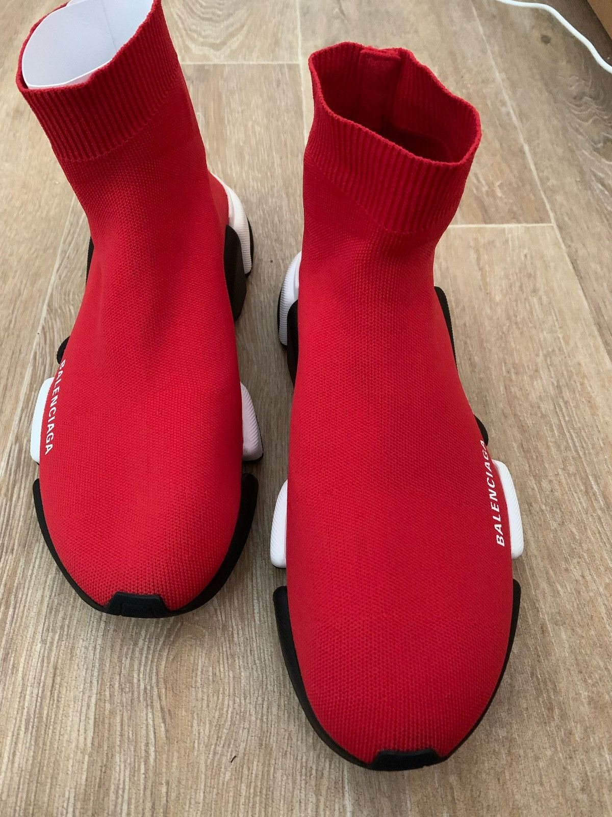 Balenciaga Balenciaga Red Speed Trainer Sz. 40 Size US 7 / EU 40 - 5 Thumbnail