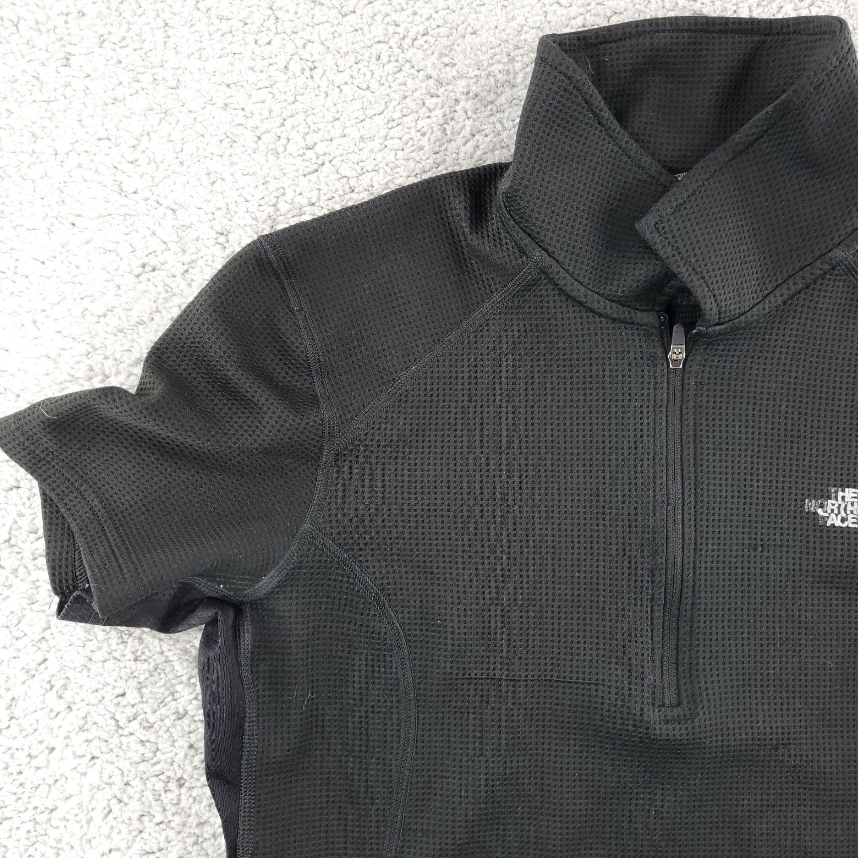 The North Face The North Face Short Sleeve Zip Jacket Women Black Small Layering Layer Shirt Size 28" / US 6 / IT 42 - 3 Thumbnail