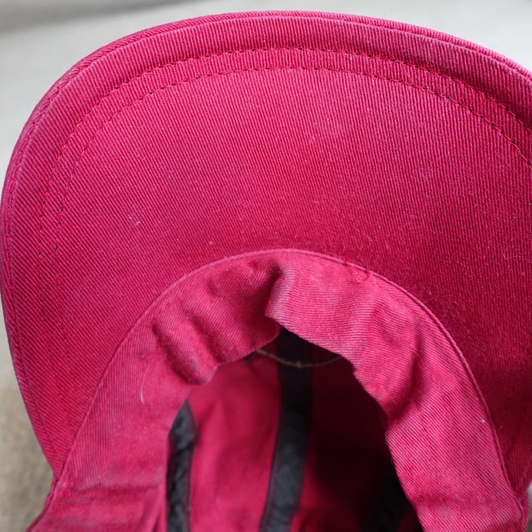 Nike VINTAGE Nike Athletics Hat 4 Panel Strapback Red Gray Tag Adjustable Mens Baseball Cap Size ONE SIZE - 8 Thumbnail