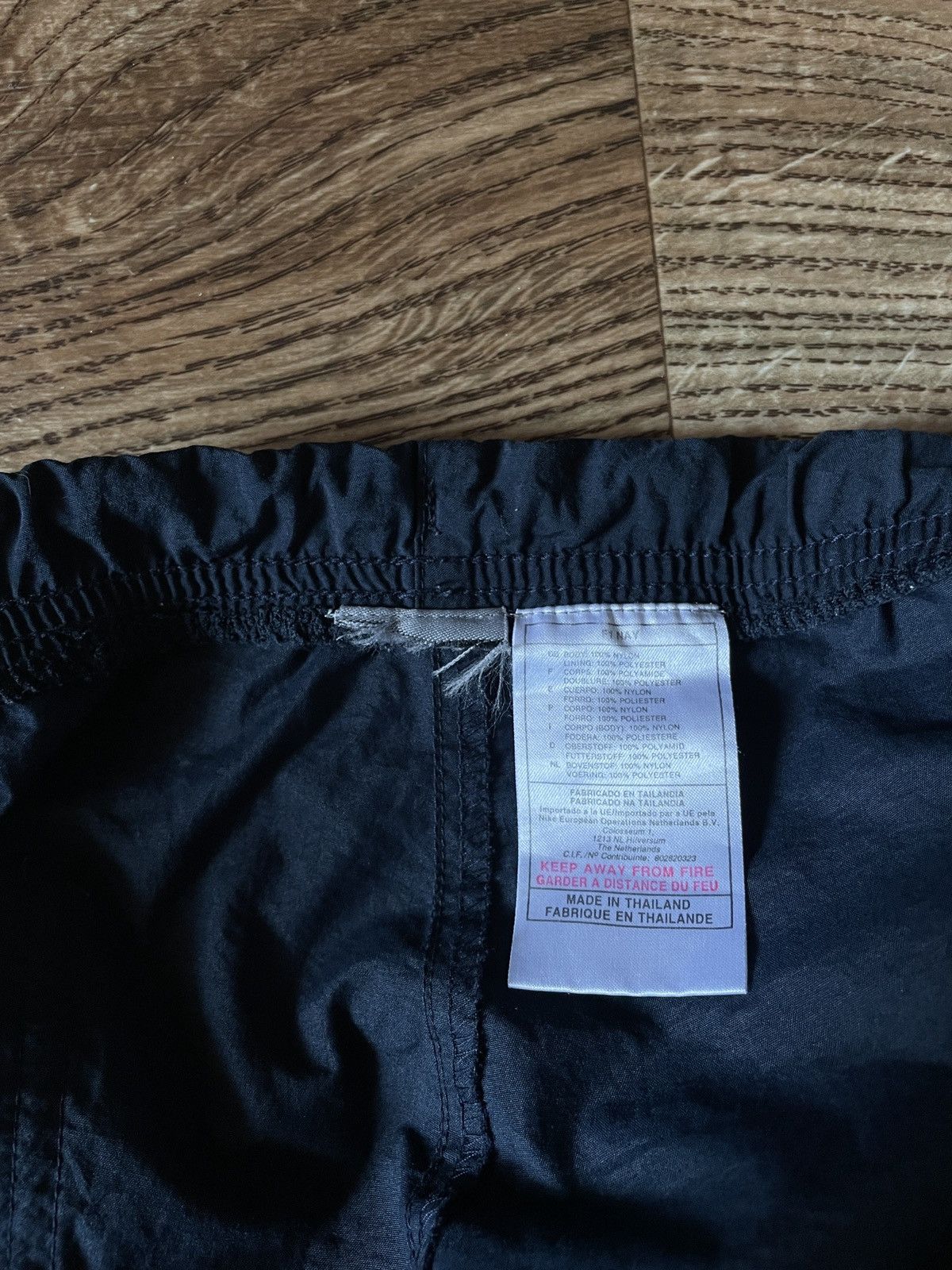 Nike Vintage Nike Shorts Nylon Swoosh Logo Drill Y2K Size US 34 / EU 50 - 5 Thumbnail