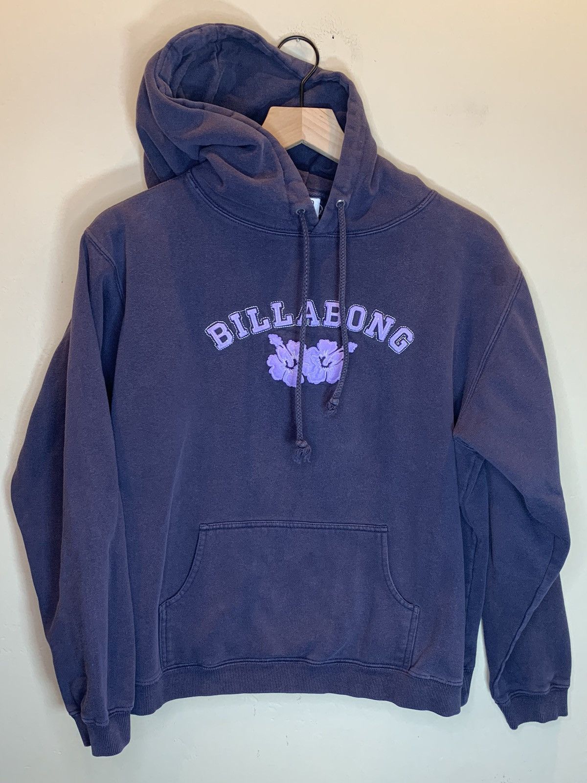 Billabong *RARE* Vintage Billabong Surf Hibiscus Embroidered Hoodie M Size US M / EU 48-50 / 2 - 1 Thumbnail