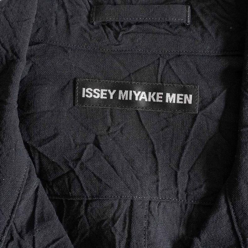 Issey Miyake issey miyake Thin wool pleated coat Size US M / EU 48-50 / 2 - 4 Thumbnail