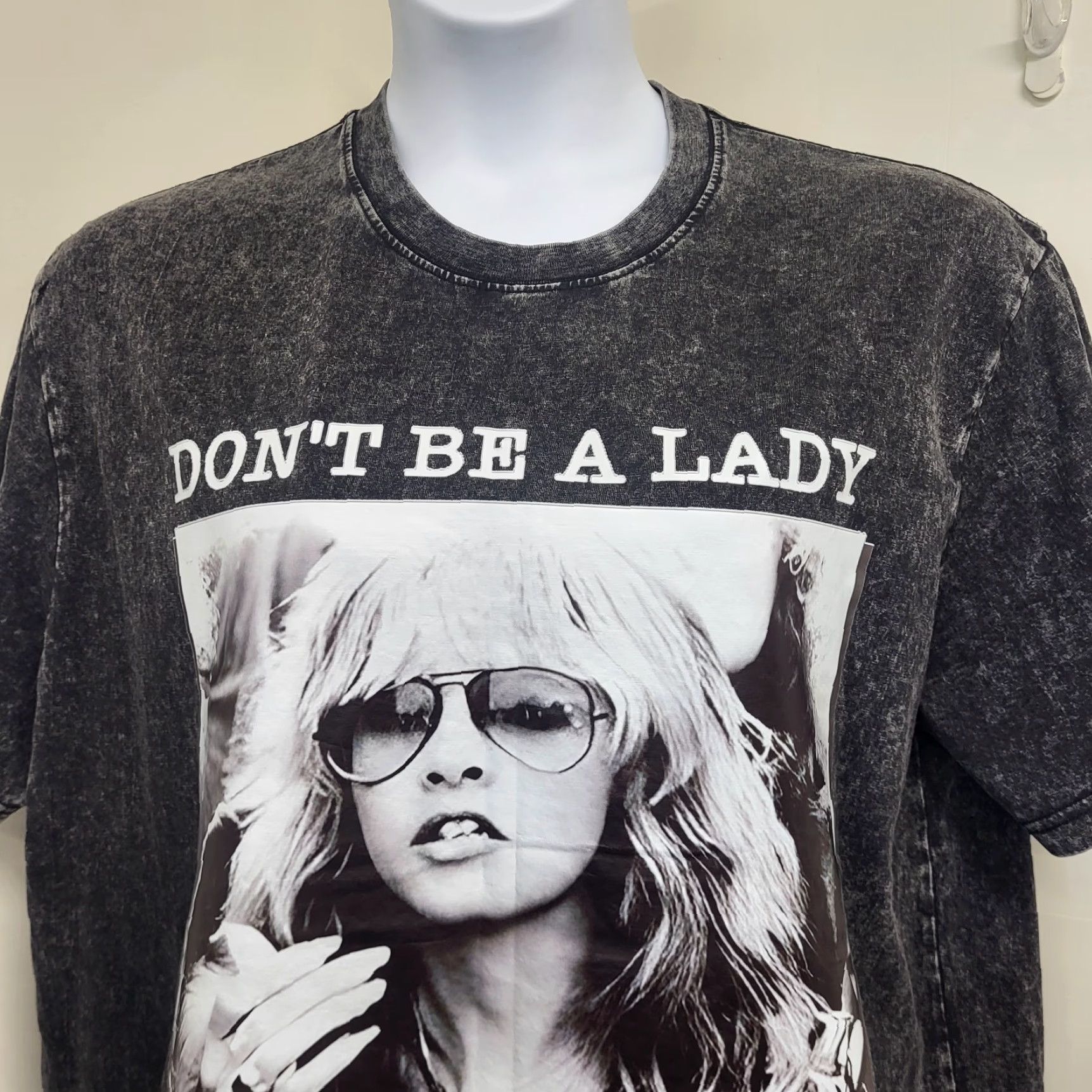 Vintage Stevie Nicks Unisex T Shirt XXL Black "Don’t Be A Lady Be A Legend" Tee Shirt Crew Neck Graphic Print 80s Band Mens Womens Size US XXL / EU 58 / 5 - 3 Thumbnail