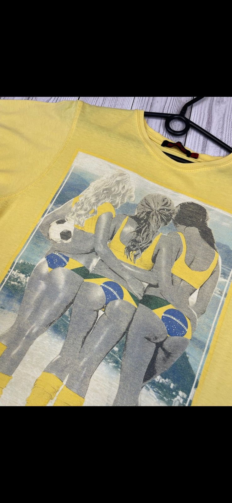 Vintage Vintage Brazil soccer tee girls rare size M yellow Brasil Size US M / EU 48-50 / 2 - 3 Thumbnail