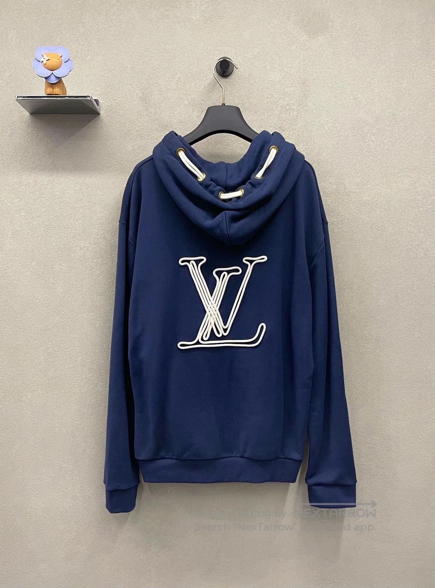 Louis Vuitton navy blue embroidered hoodie by Louis Vuitton. Size US L / EU 52-54 / 3 - 2 Thumbnail