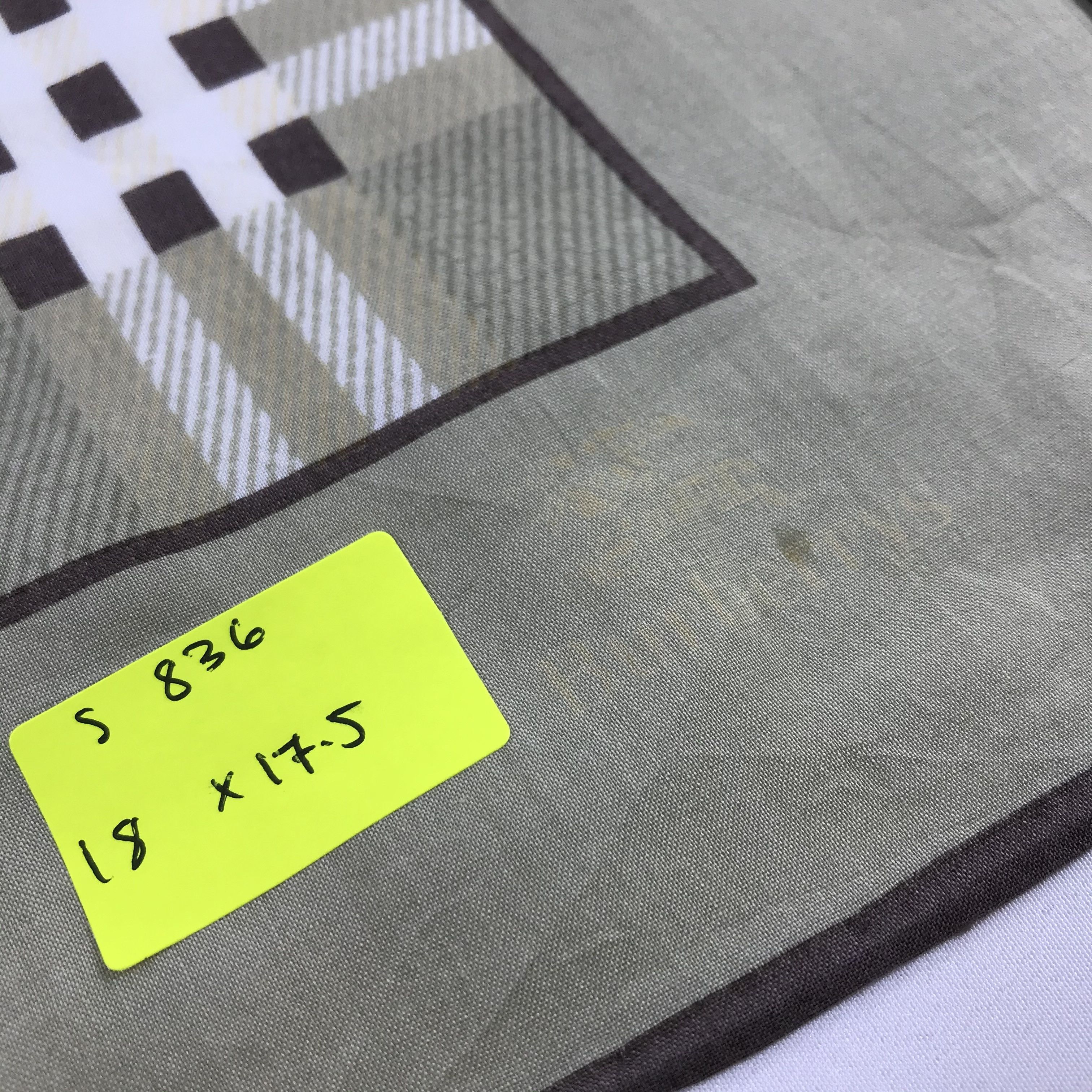 Burberry × Vintage Burberry Bandana / Handkerchief / Neckerchief - S836 Size ONE SIZE - 5 Thumbnail