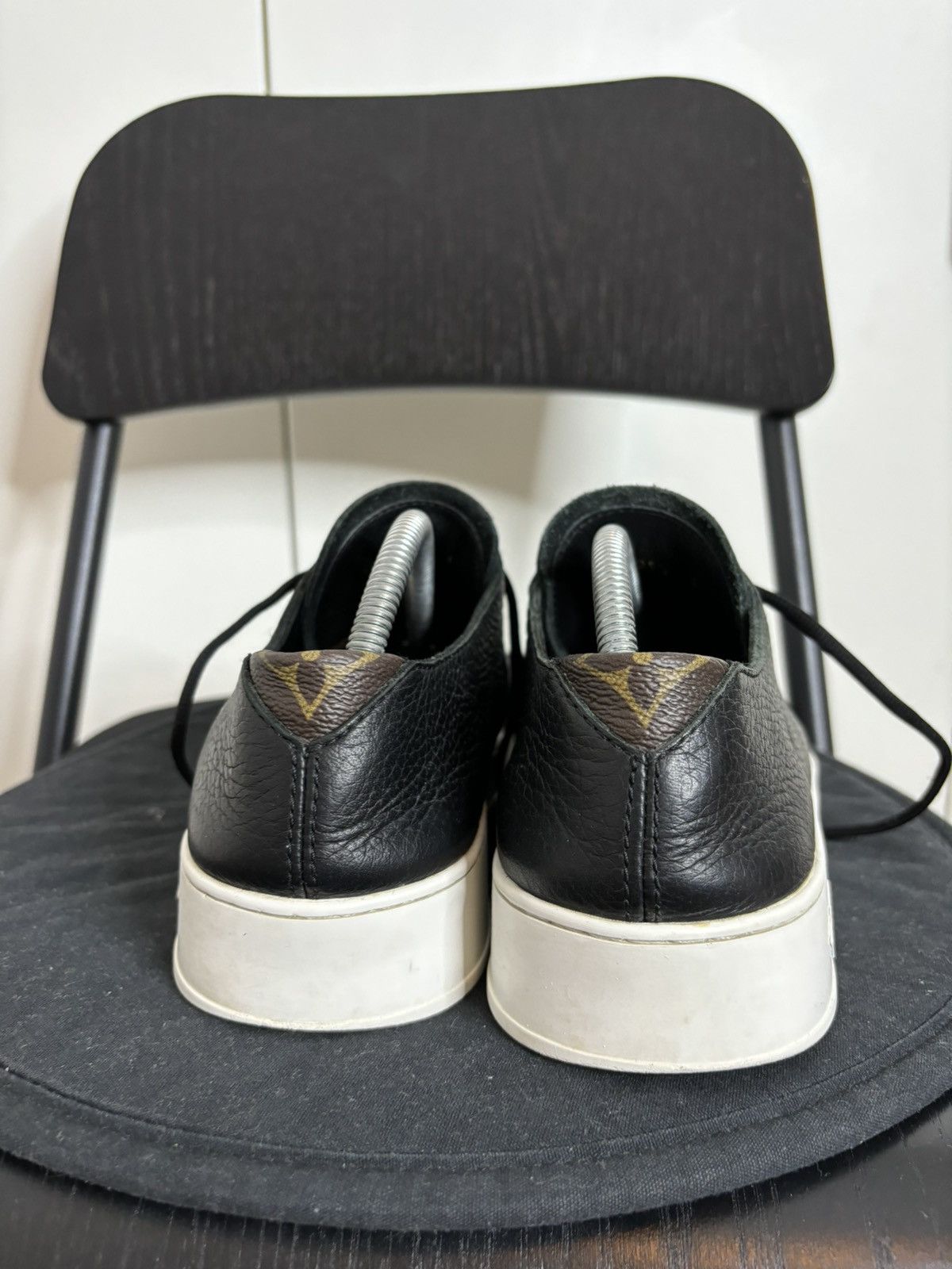 Louis Vuitton Louis Vuitton Leather Trainers Size US 7.5 / EU 40-41 - 2 Thumbnail