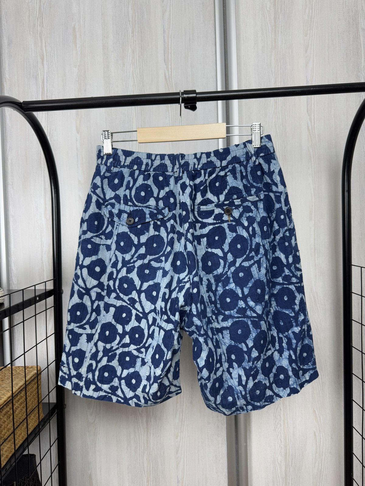 Universal Works Universal Works Pleated straight track shorts solid pattern Size US 30 / EU 46 - 4 Thumbnail