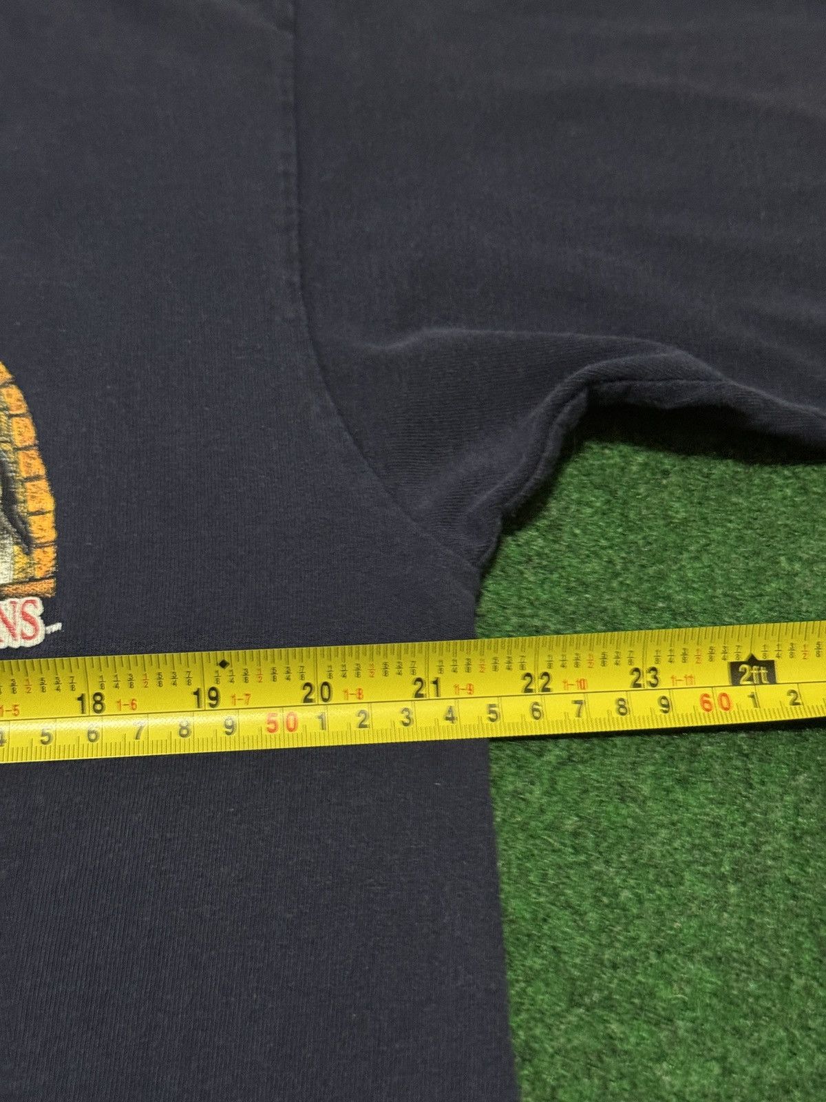 Budweiser Bud Ice Penguins Dooby Doody Budweiser Beer L 90s T Shirt Size US L / EU 52-54 / 3 - 7 Thumbnail