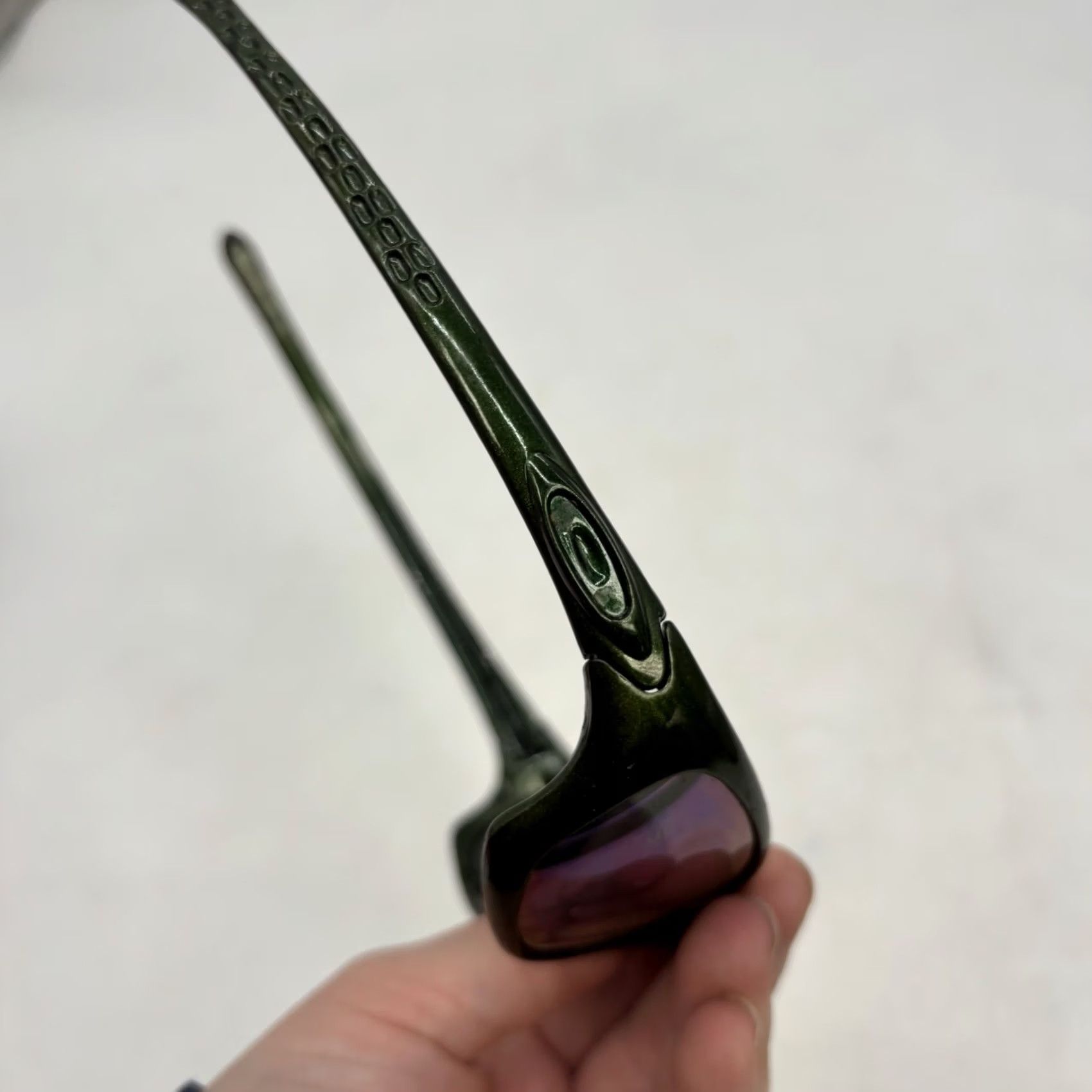 Oakley VINTAGE Oakley Fives 1.0 Sunglasses Men Wrap Green Polarized Gold Iridium Lenses Gold Icons Size ONE SIZE - 6 Thumbnail