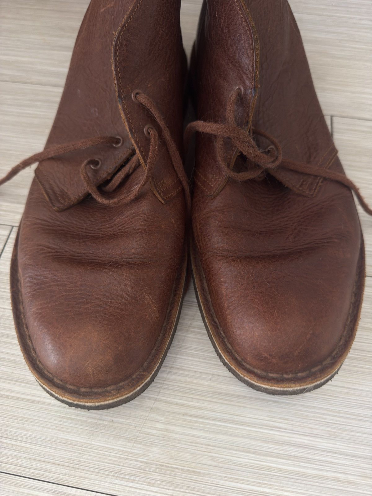 Clarks Clarks Desert Boots (worn twice) size small 10.5 Size US 10.5 / EU 43-44 - 1 Thumbnail