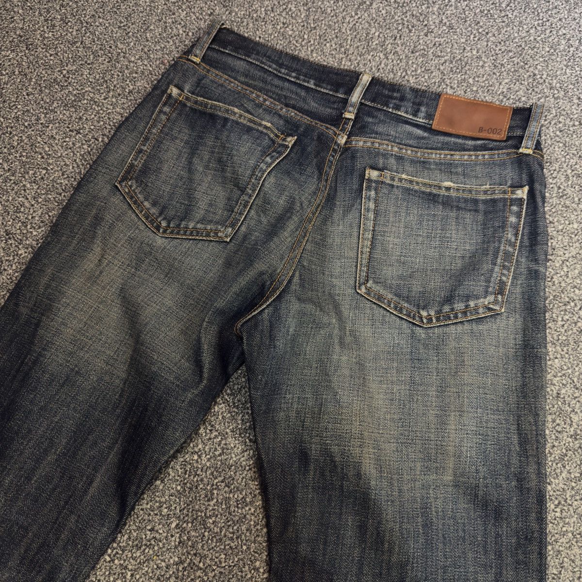 Undercover × Uniqlo 🔥🇯🇵 Japanese Uniqlo B002 Regular Fit Boot Cut Dark Blue Denim Size US 31 - 6 Thumbnail