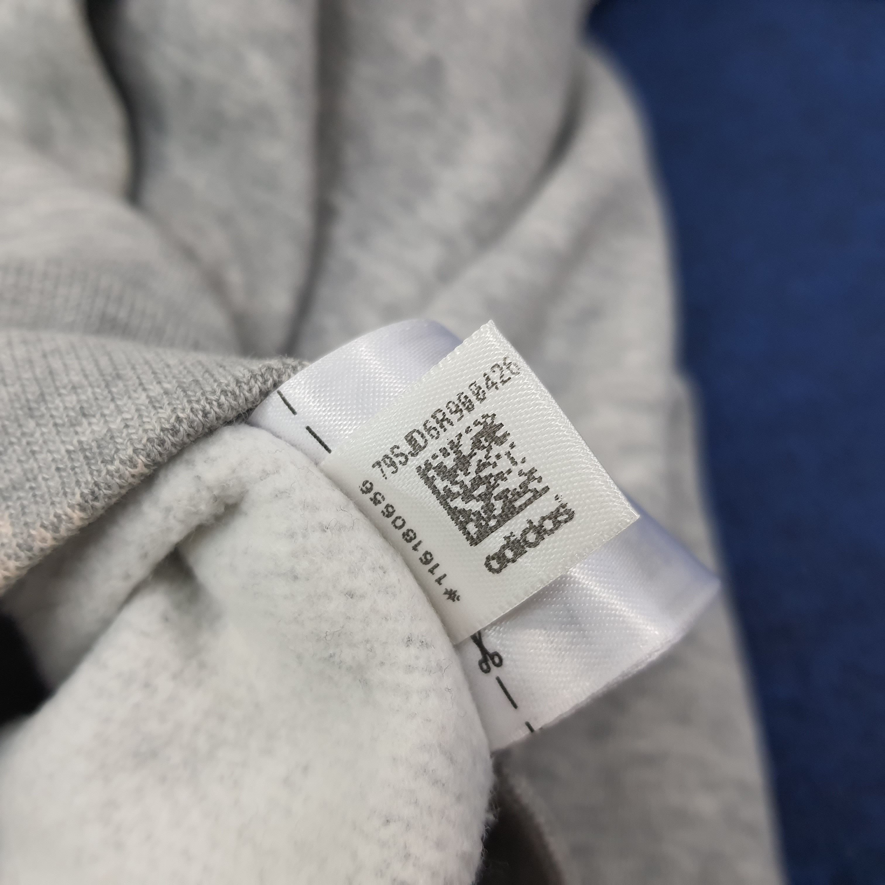 Adidas Vintage Adidas 3 Stripes Zipper Hoodie C261N27 Size US M / EU 48-50 / 2 - 11 Thumbnail