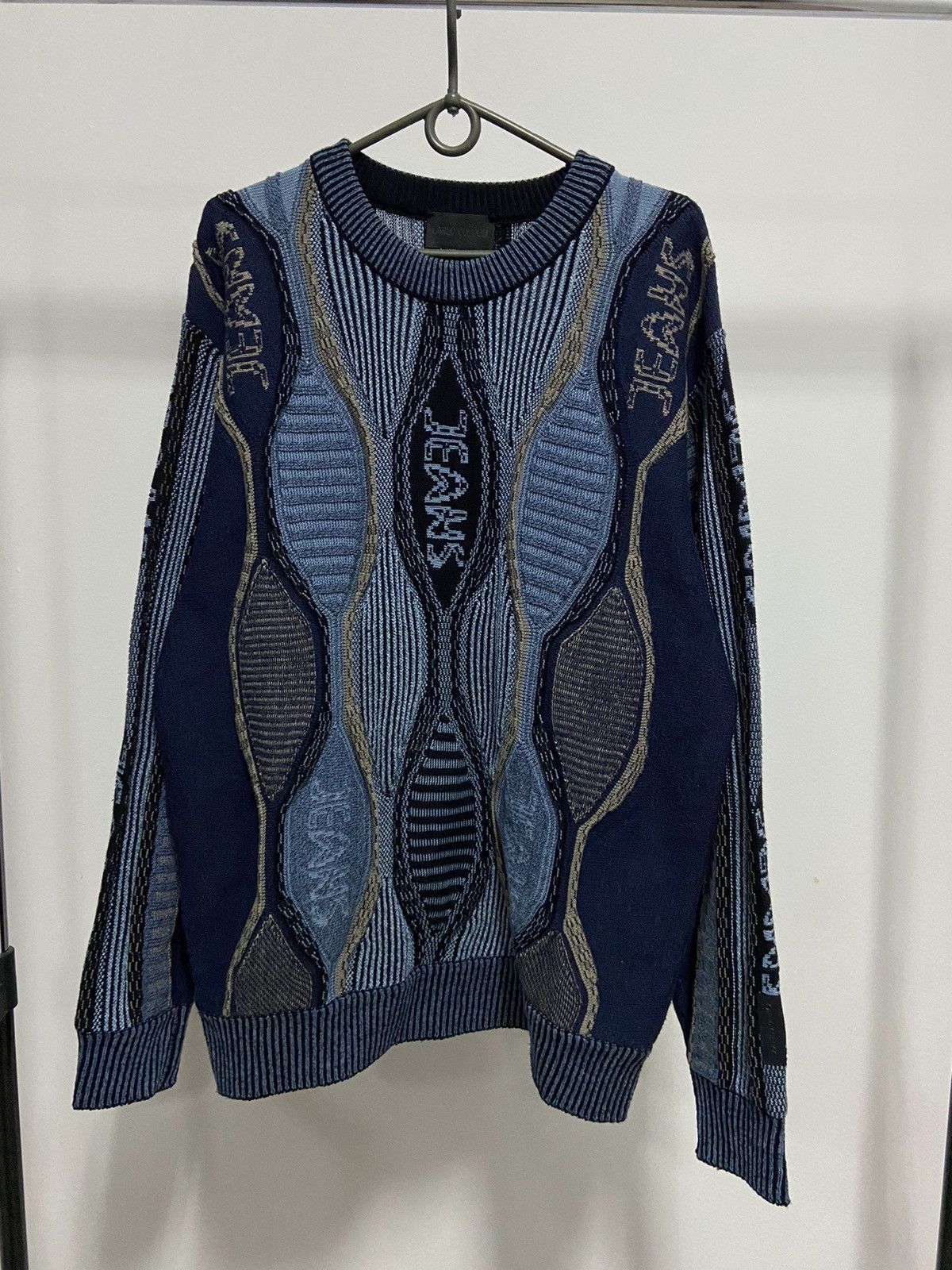 Carlo Colucci × Vintage Carlo Colucci big logo jeans sweater knit vintage patterns Size US L / EU 52-54 / 3 - 1 Thumbnail