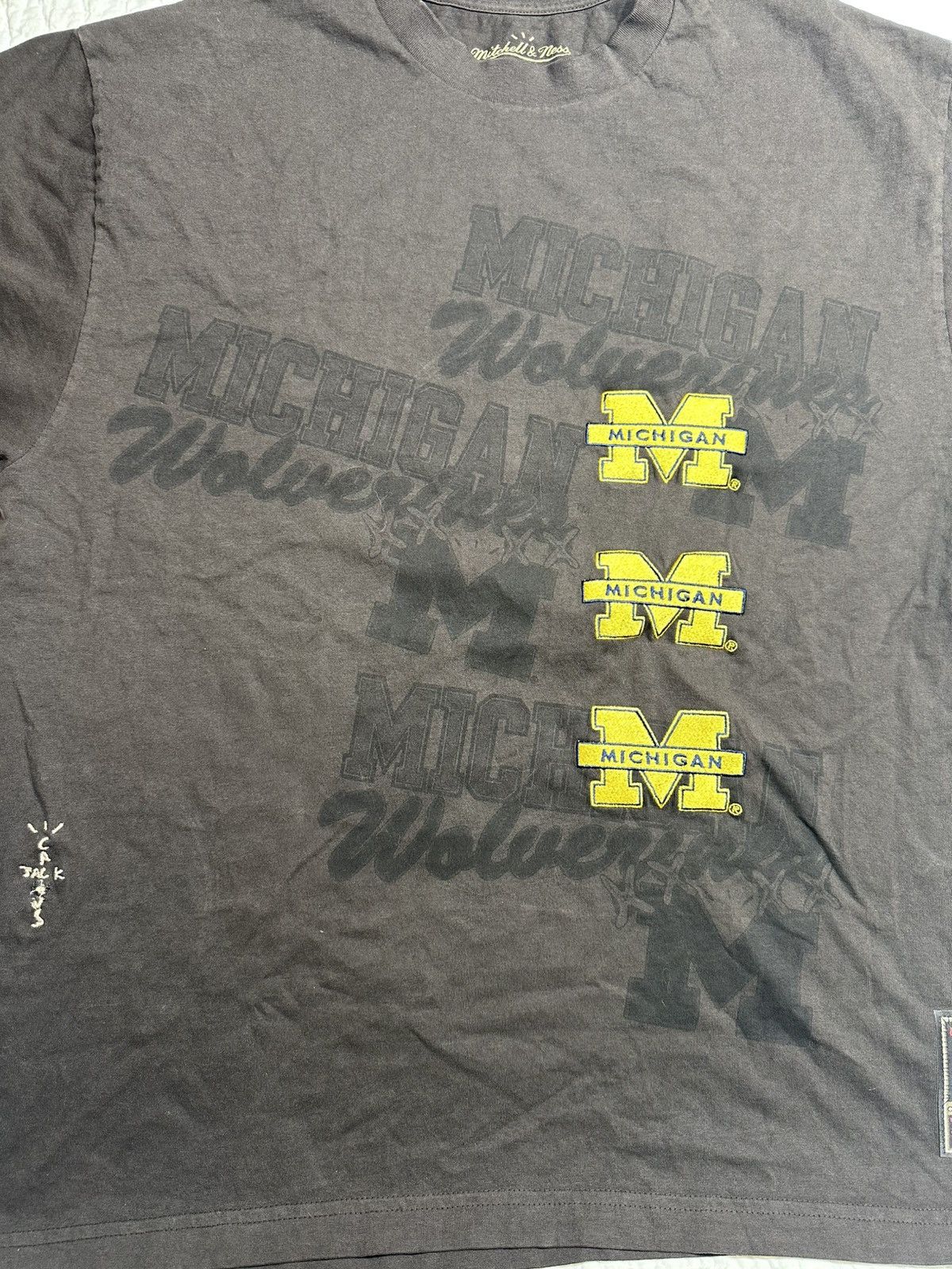 Mitchell & Ness × NCAA × Travis Scott TRAVIS SCOTT MITCHELL NESS COLLAB TEE/ MICHIGAN X-Large NEW Size US XL / EU 56 / 4 - 3 Thumbnail