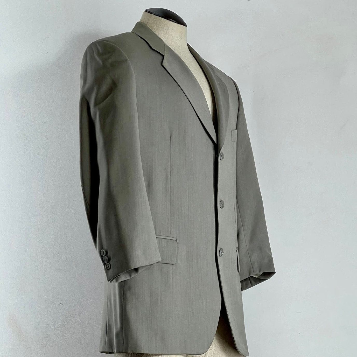 Corneliani Corneliani Made Italy Mens Light Gray Wool Blazer Jacket 40R Size US M / EU 48-50 / 2 - 1 Thumbnail