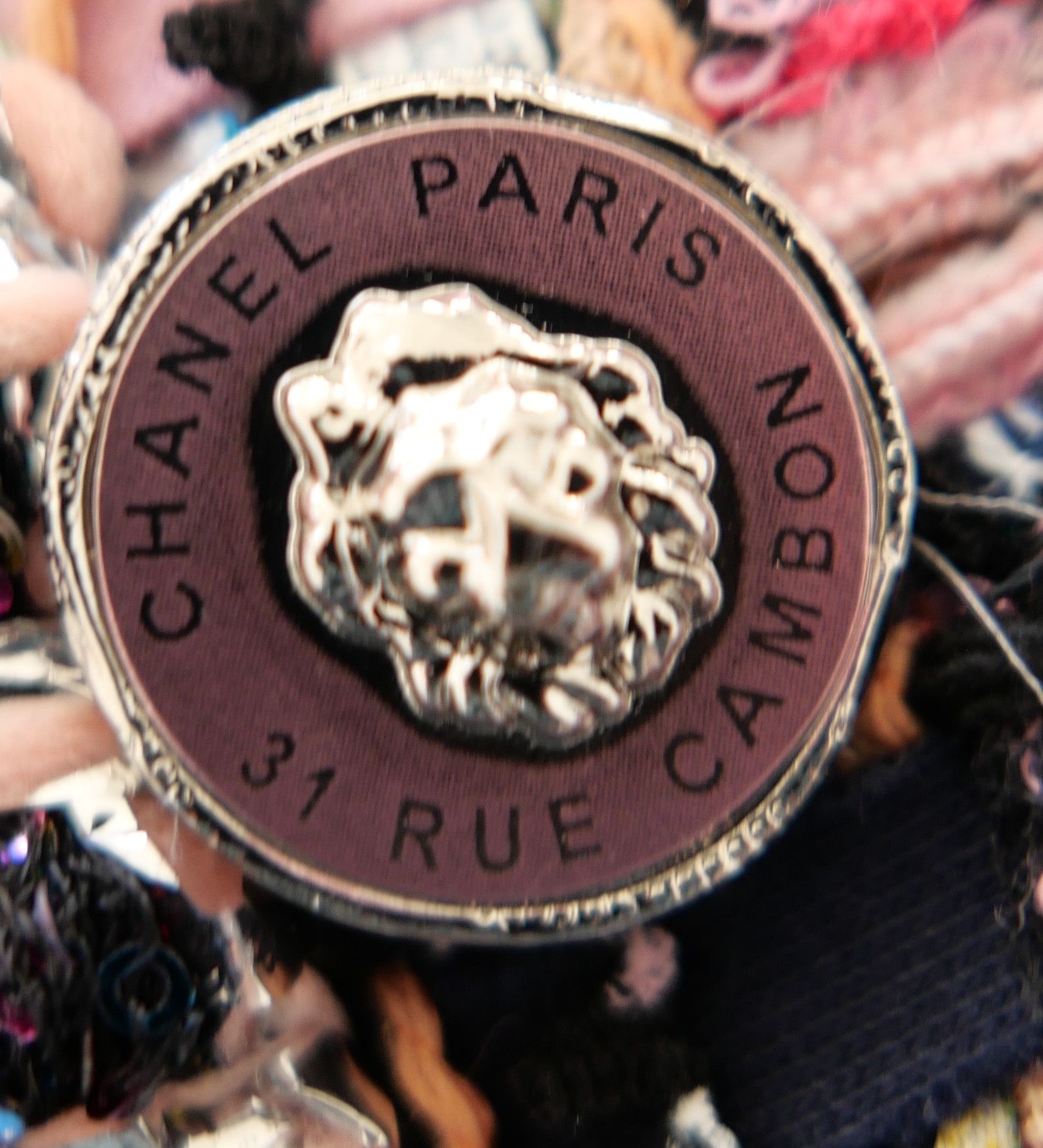 Chanel Chanel Pink Tweed Jacket 22P 2002 Pre Spring-Summer Size XS / US 0-2 / IT 36-38 - 8 Thumbnail