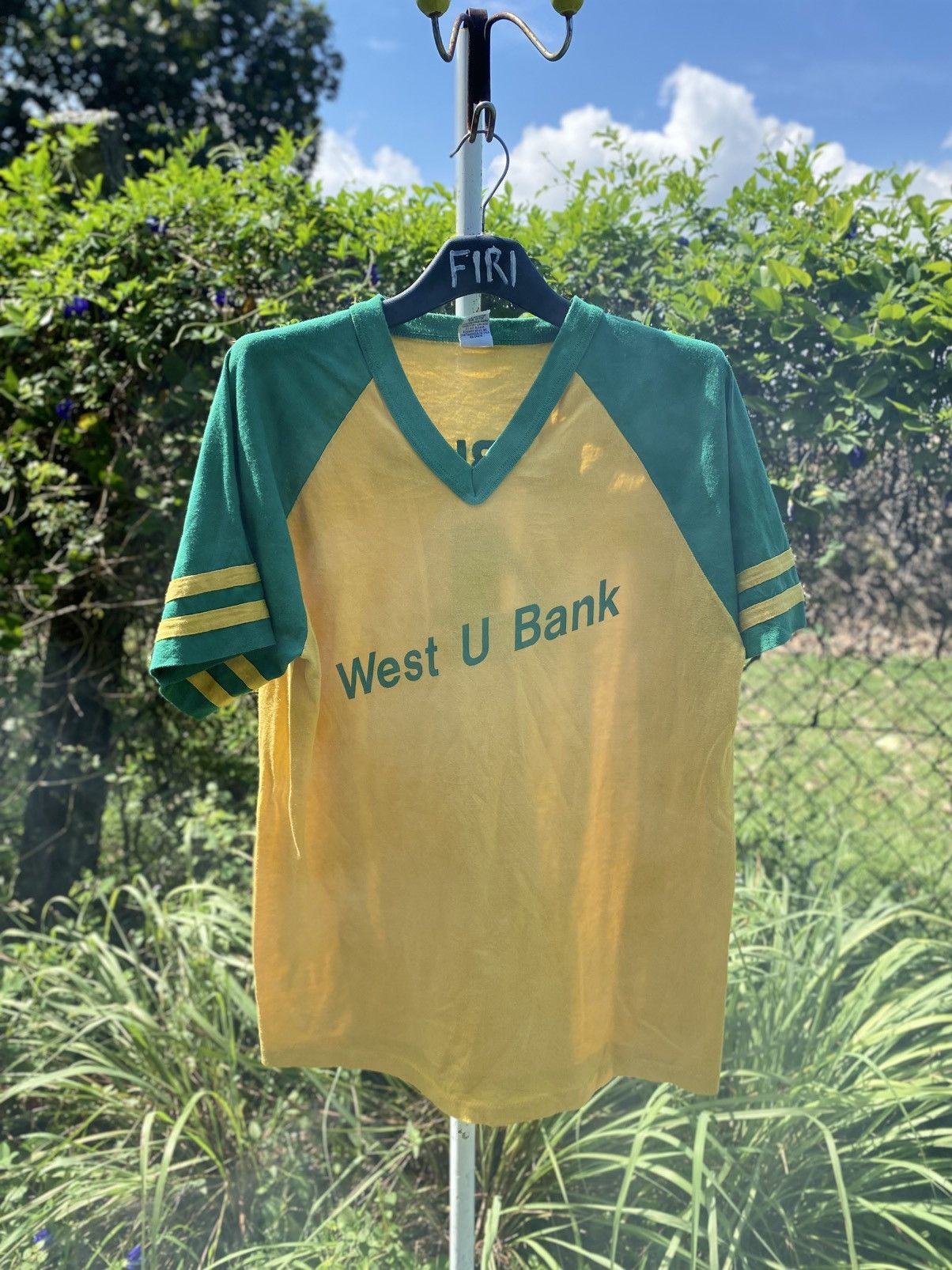 Vintage Vintage West U Bank V neck Tee Size US L / EU 52-54 / 3 - 1 Thumbnail