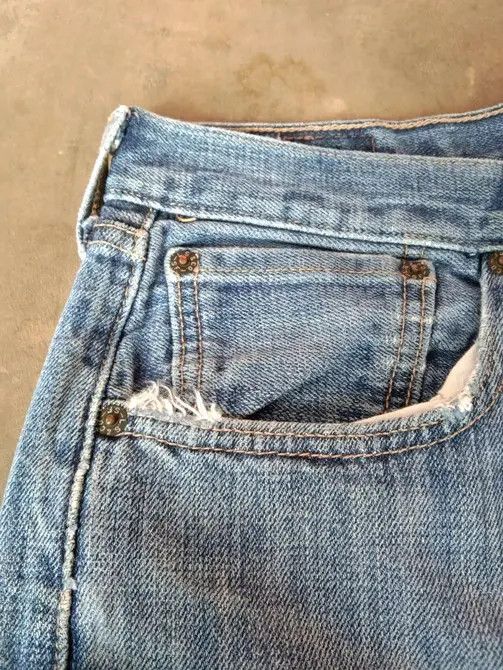 Levi's Vintage Levis 501 Washed Straight Leg Distressed Jeans 34x32 Size US 34 / EU 50 - 11 Thumbnail
