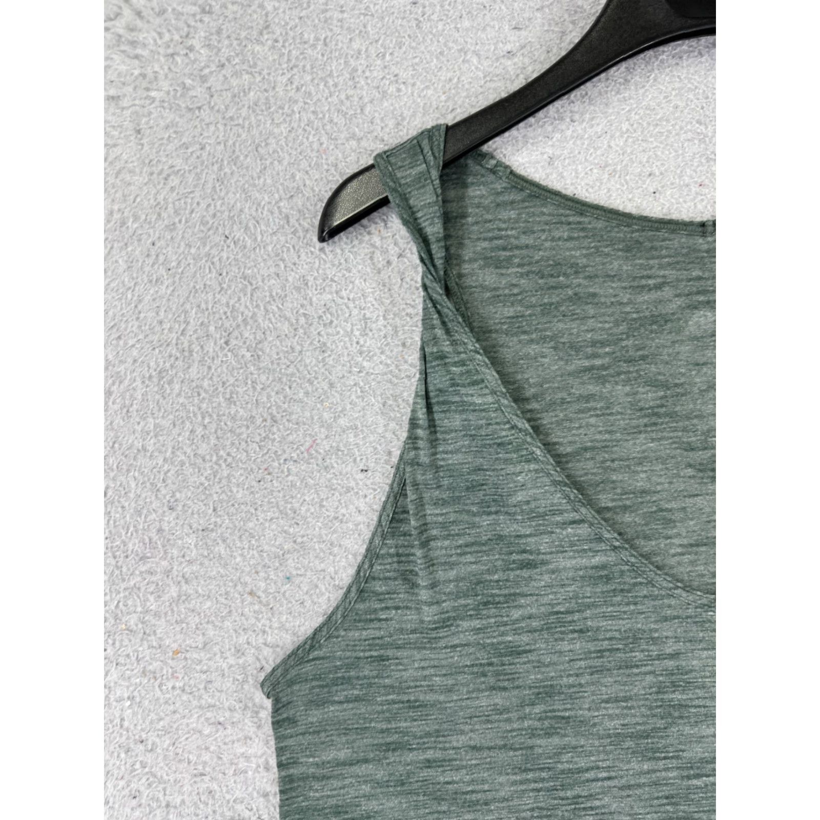 Lululemon Lululemon Shirt Women 6 Green Do The Twist Tank Yoga Luon Silverescent W1ATVS Size M / US 6-8 / IT 42-44 - 3 Thumbnail