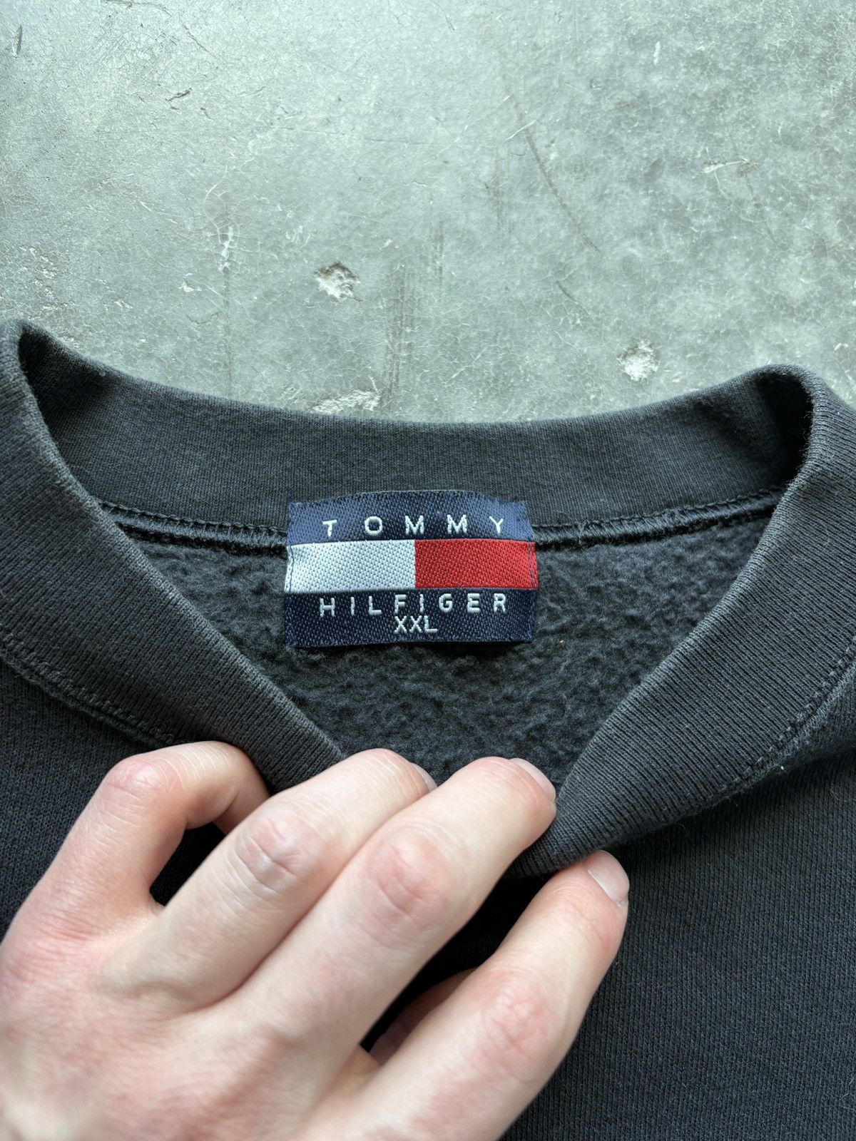 Tommy Hilfiger Vintage 90s Tommy Hilfiger Sweatshirt Oversized Embroidered Size US XXL / EU 58 / 5 - 4 Thumbnail
