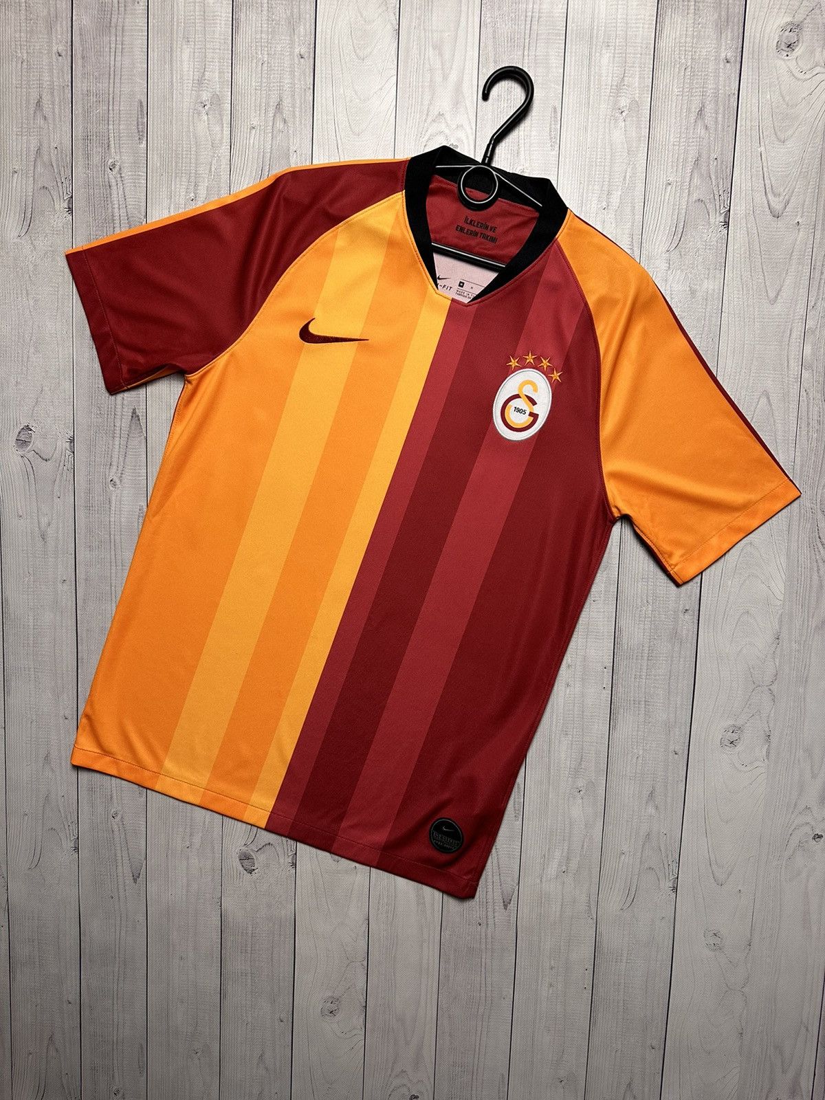 Vintage Vintage Nike Galatasaray soccer jersey size M Size US M / EU 48-50 / 2 - 1 Thumbnail
