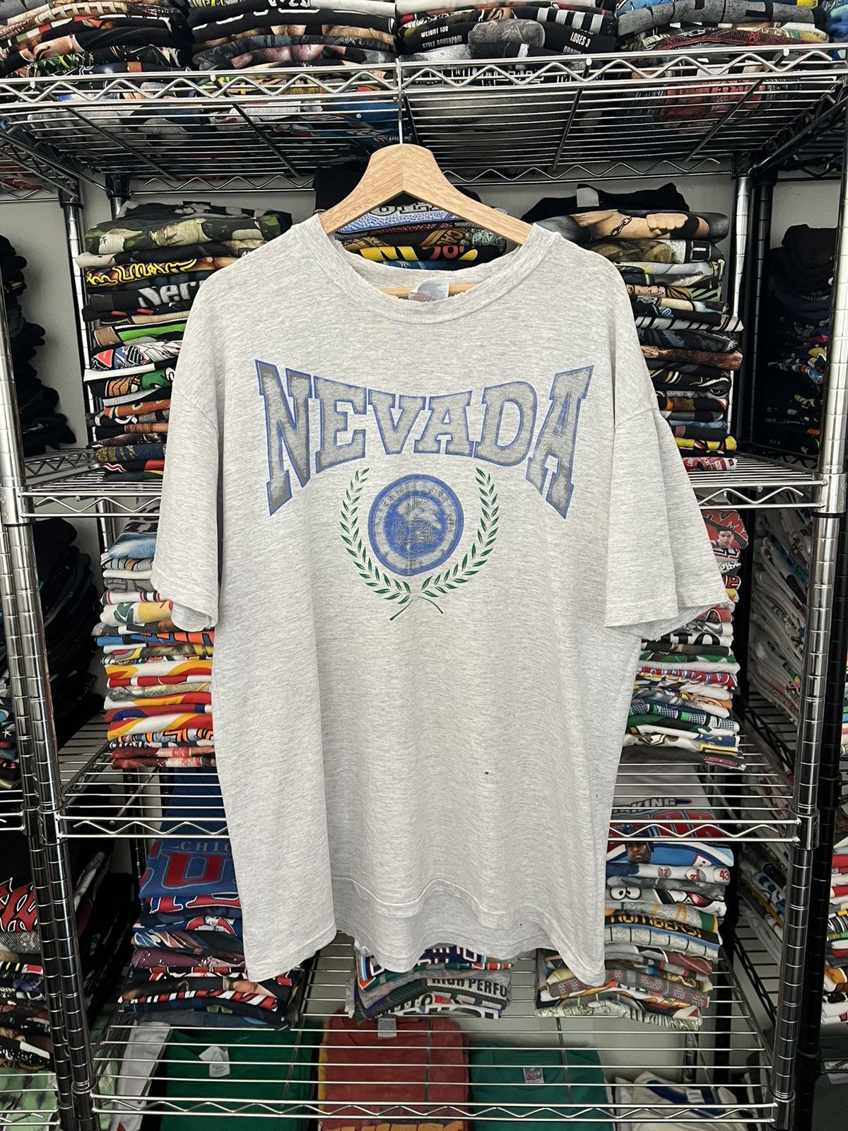 Hanes 90s Nevada Collegiate Souvenir Tee Size US XL / EU 56 / 4 - 1 Thumbnail