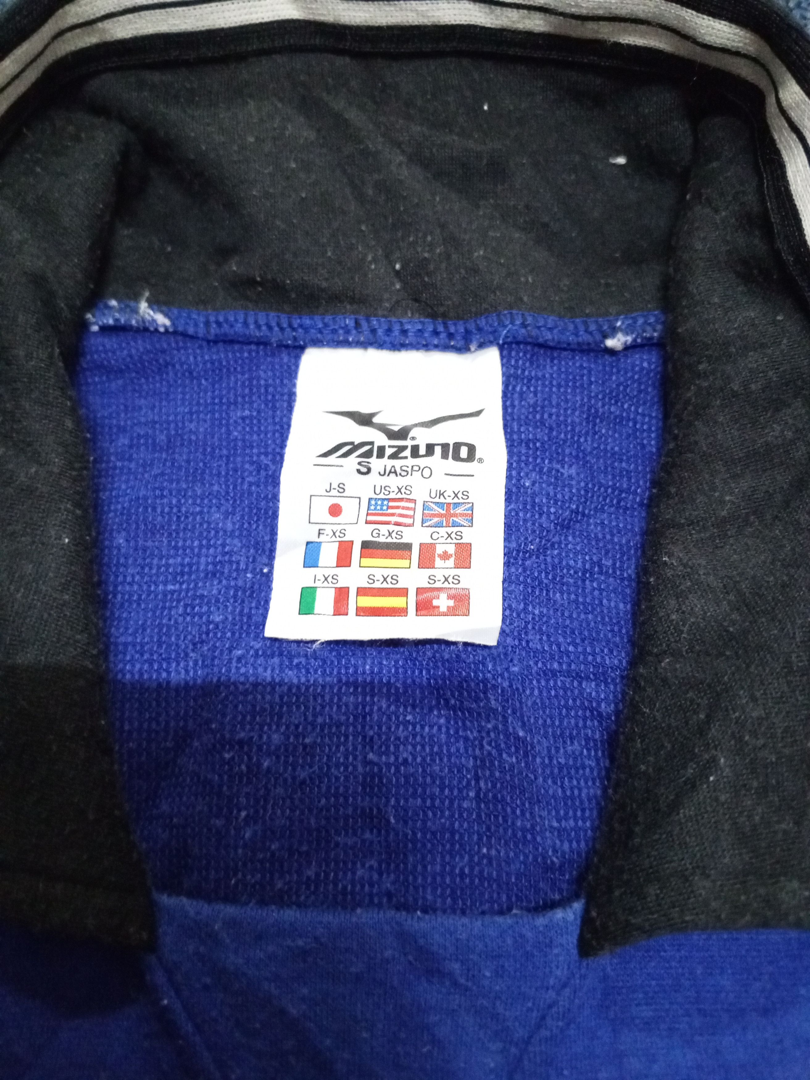 Mizuno 90s Mizuno team Size US M / EU 48-50 / 2 - 9 Thumbnail