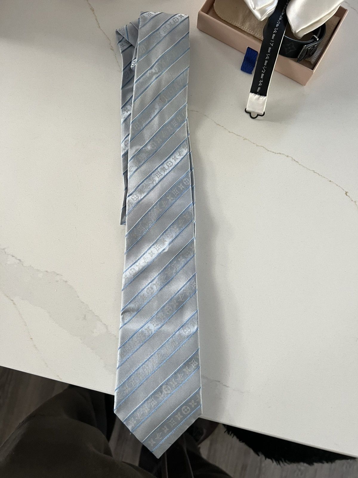 Louis Vuitton Monogram Stripes tie Size ONE SIZE - 5 Thumbnail