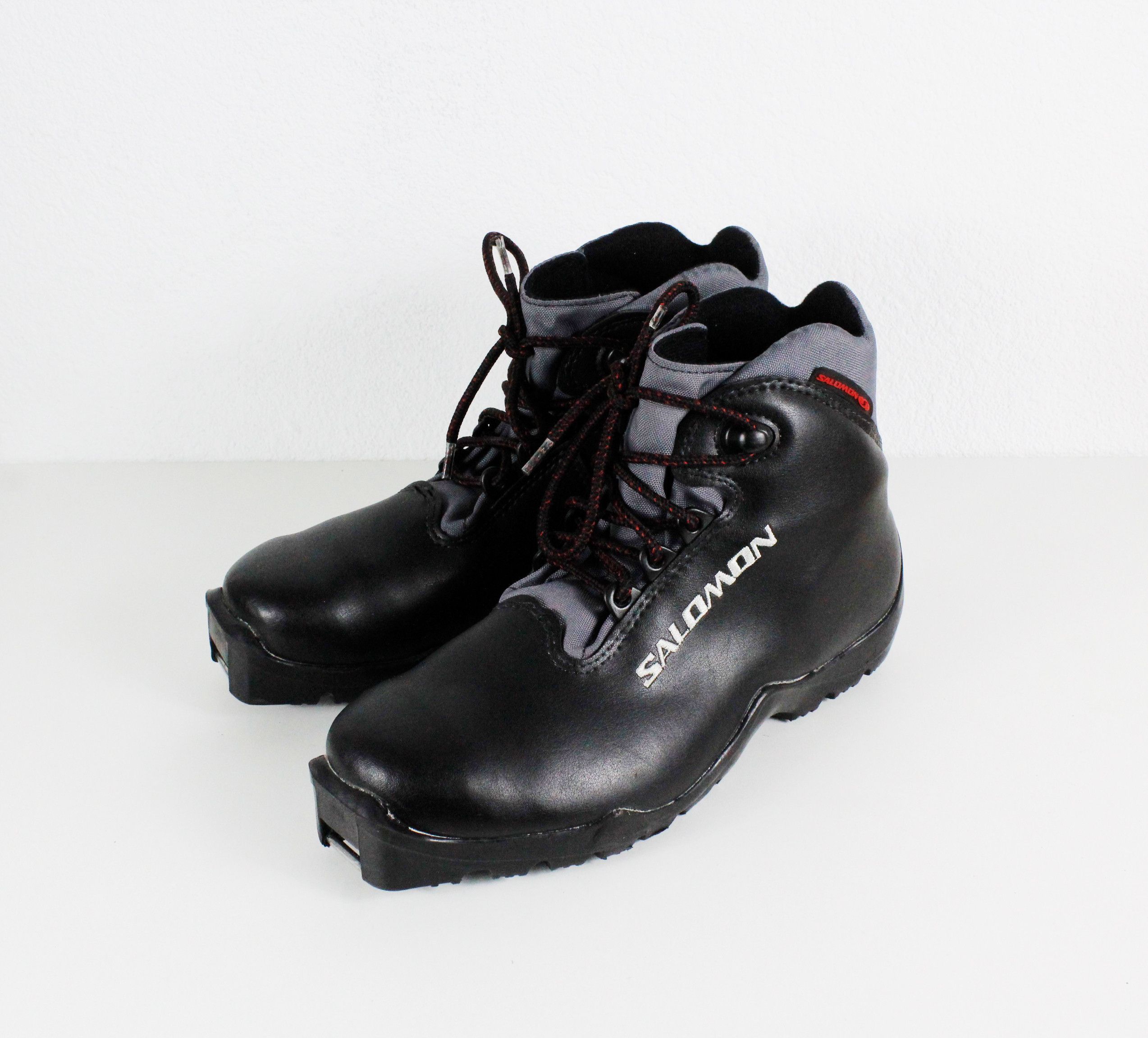 Salomon × Vintage Vintage Salomon Outdoor Trekking Hiking Ski Boots Shoes Size US 5.5 / EU 38 - 1 Thumbnail