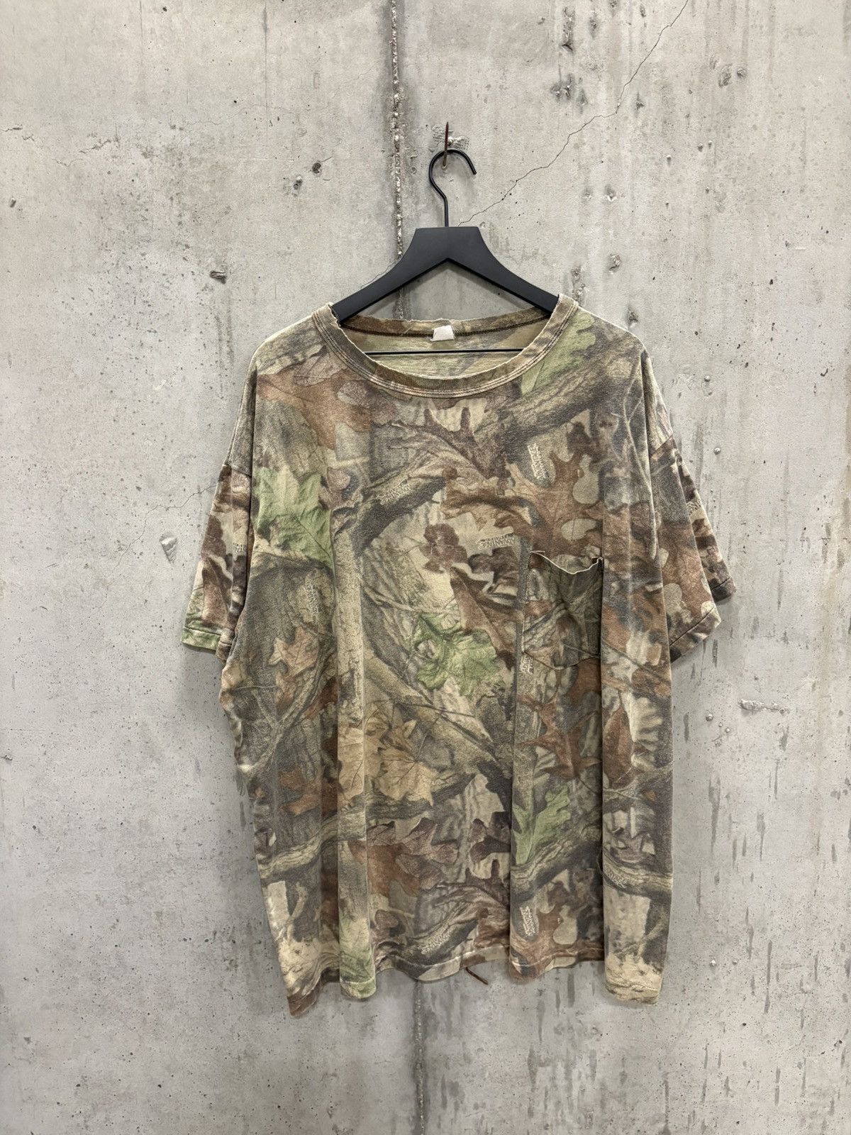 Vintage Vintage Blank Shirt Camo Faded Distressed Grunge Band Boxy Size US XXL / EU 58 / 5 - 1 Thumbnail