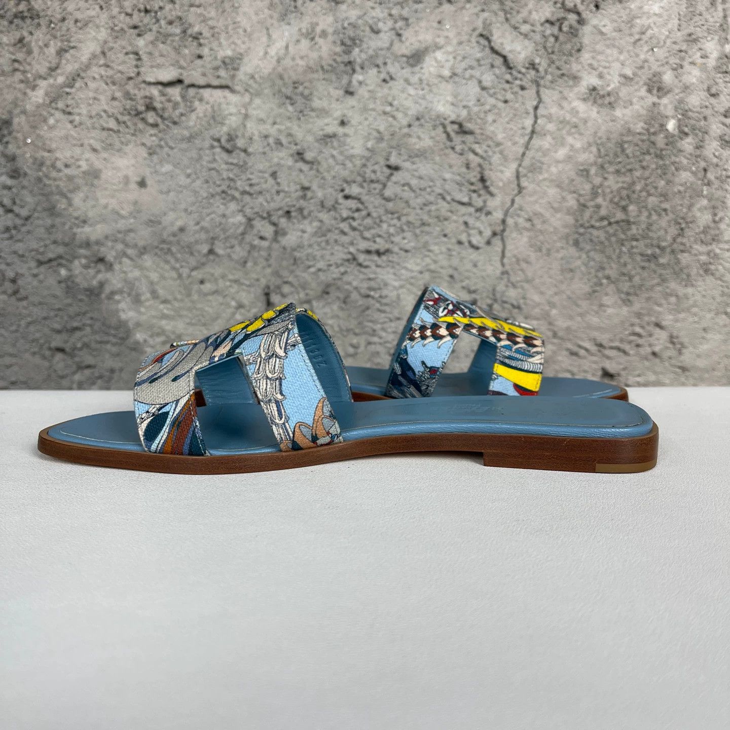 Hermes Hermes New Slippers Size 36.5 Size US 6 / IT 36 - 6 Thumbnail