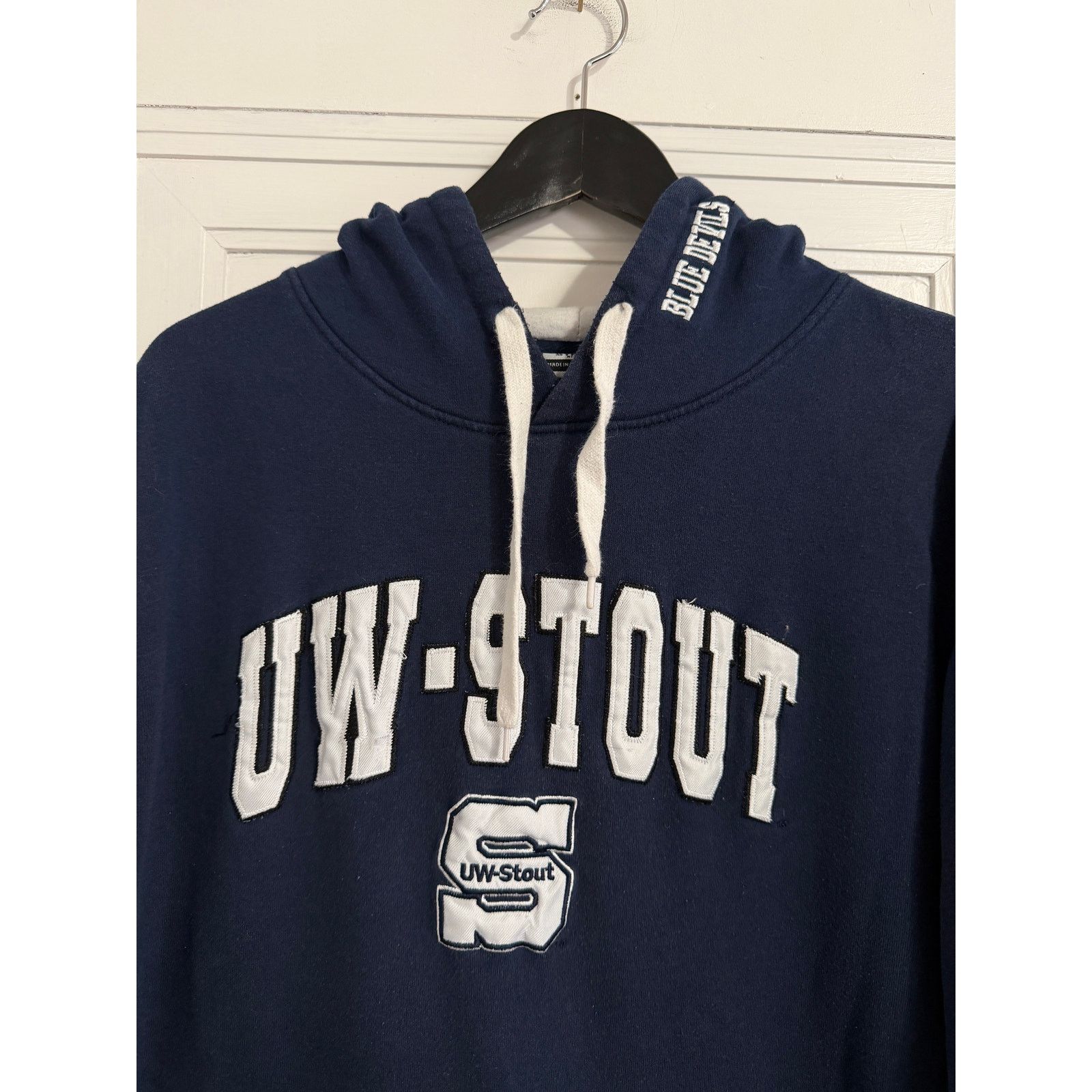 Stadium Goods University of Wisconsin Stout Blue Devils Hoodie Size XL Size US XL / EU 56 / 4 - 2 Thumbnail
