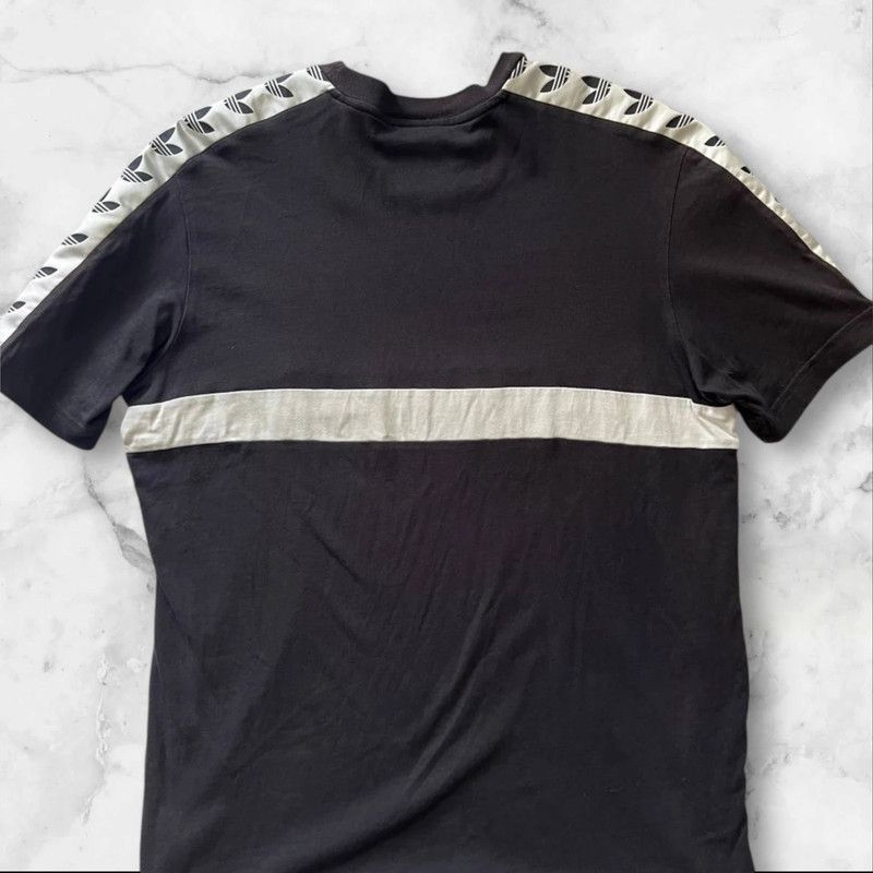 Adidas Adidas black and white T-shirt Size US M / EU 48-50 / 2 - 8 Thumbnail