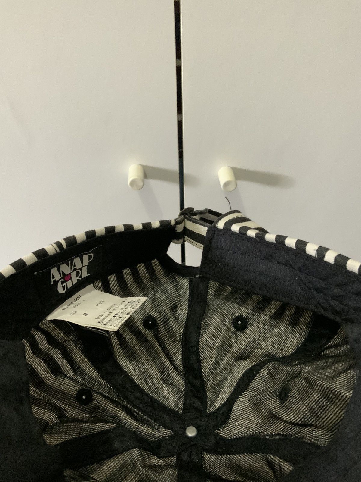 If Six Was Nine Anap Girl Striped Punk Hat Size ONE SIZE - 9 Thumbnail