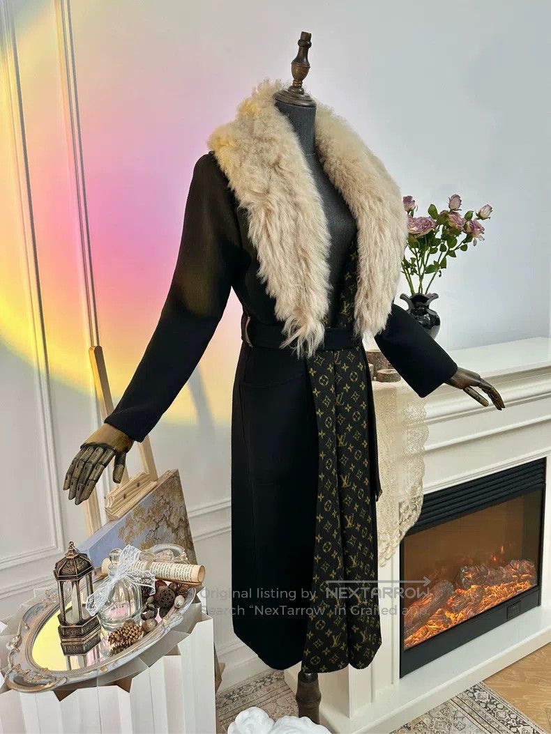 Louis Vuitton Louis Vuitton Wool coat with removable fur collar and full Size XS / US 0-2 / IT 36-38 - 2 Thumbnail