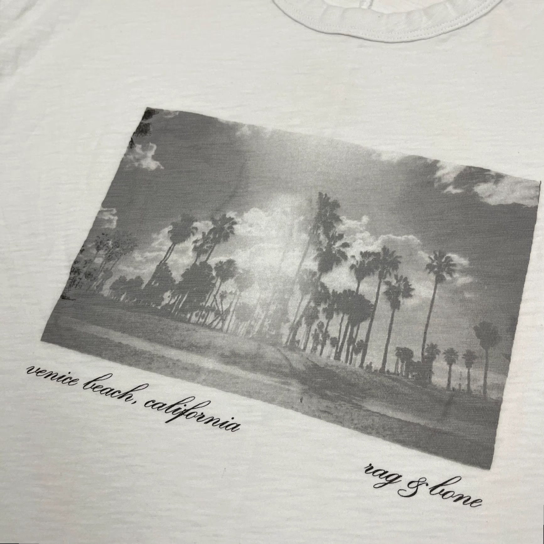 Rag & Bone Rag & Bone Shirt Womens 2XS XXS Oversized Boxy White Venice Beach Muscle Graphic Shirt Womens 2XS XXS Oversized Boxy White Venice Beach Muscle Graphic Size XXS / US 00 / IT 34 - 2 Thumbnail