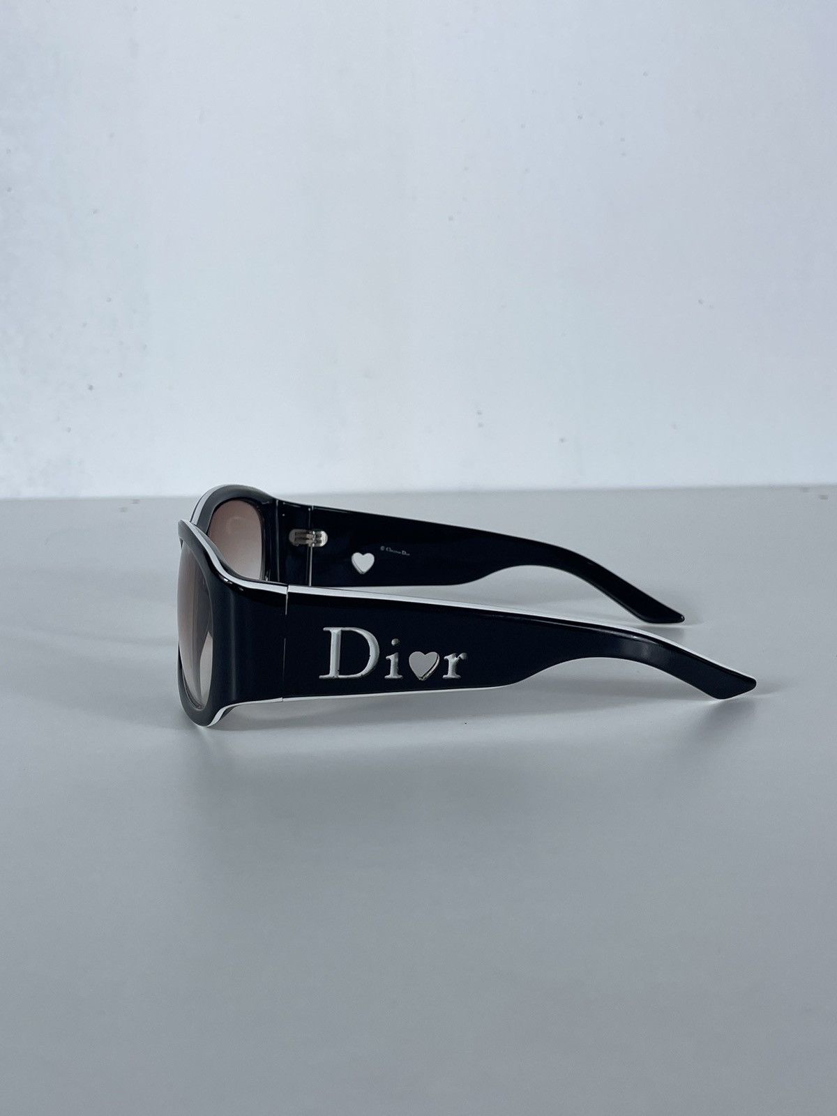 Designer × Dior × Vintage Black vintage retro y2k 00s heart big logo sunglasses Dior Size ONE SIZE - 6 Thumbnail
