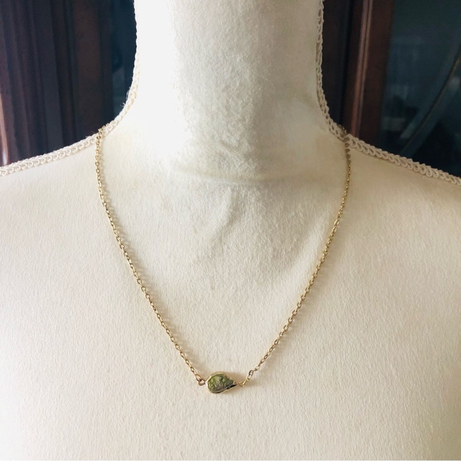 Handmade Handcrafted gold frame mother of pearl necklace Size ONE SIZE - 4 Thumbnail