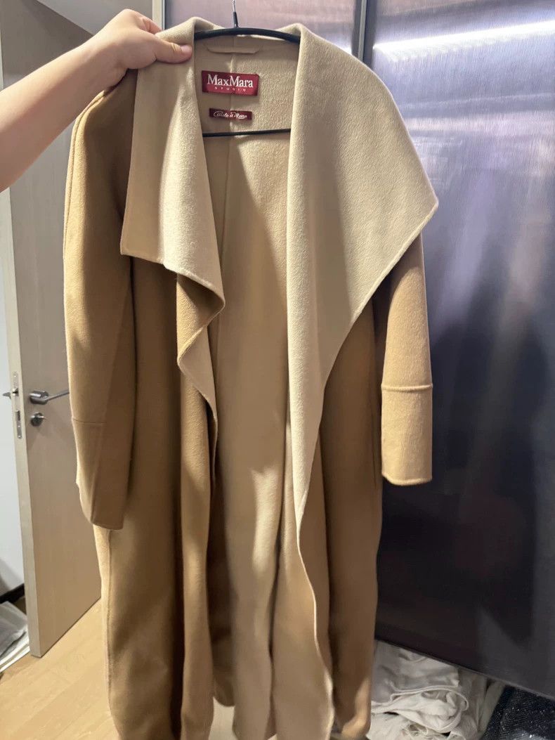 Max Mara Max Mara coat Size M / US 6-8 / IT 42-44 - 1 Thumbnail