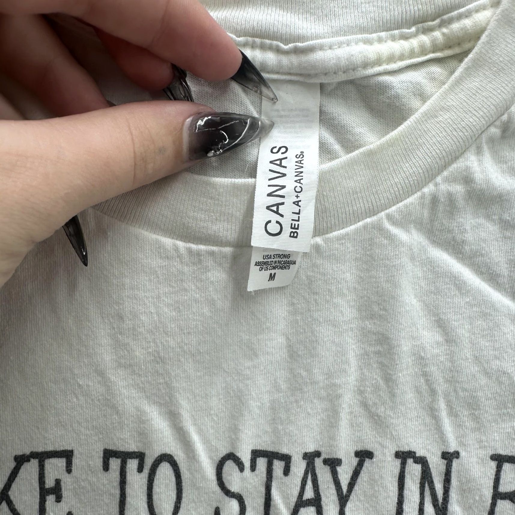 Vintage Winnie the Pooh Graphic T-Shirt Mens Medium White "I Like To Stay In Bed" Disney Humor Size US M / EU 48-50 / 2 - 3 Thumbnail