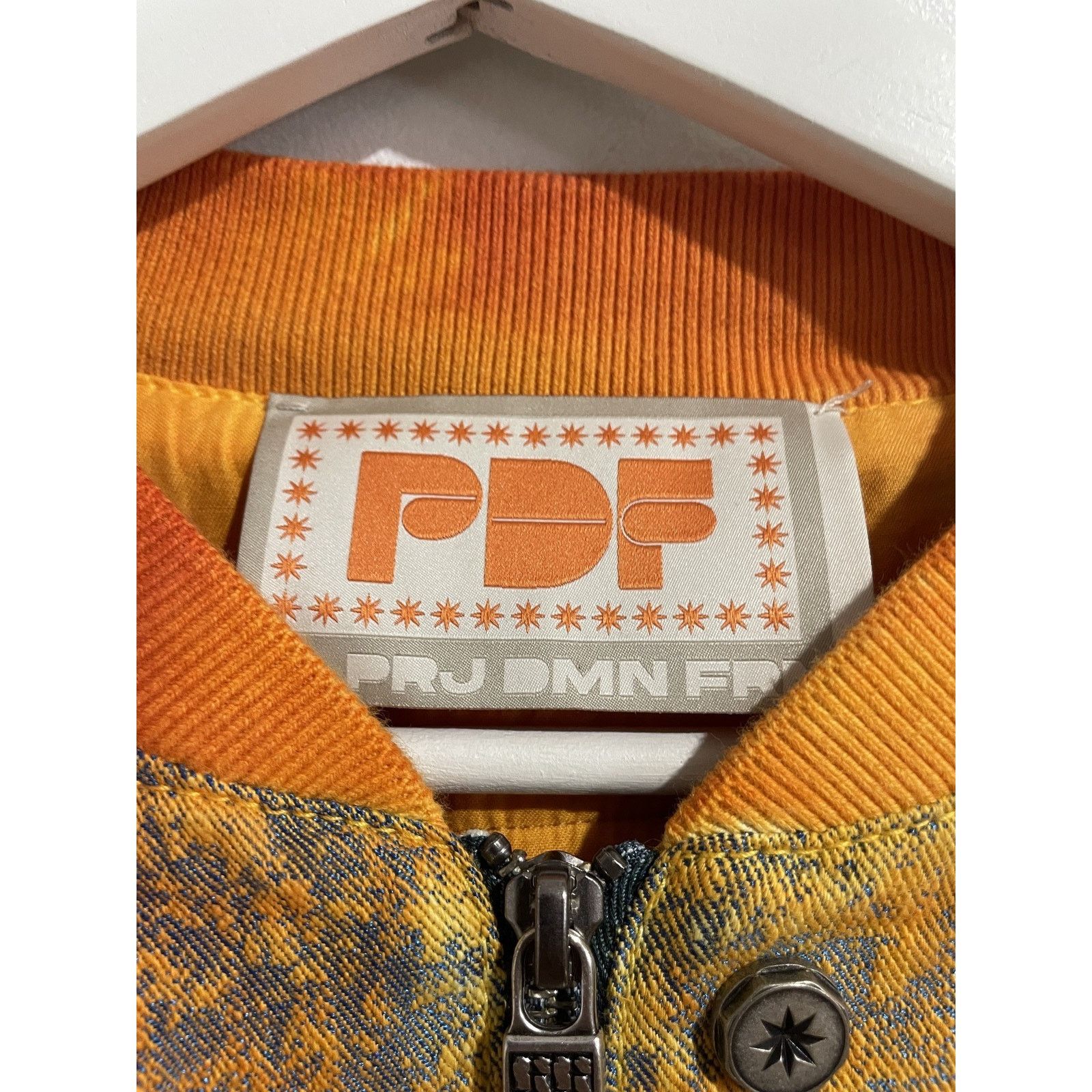 PDF PDF CHANNEL DUST BOMBER JACKET SIZE XL PREOWNED Size US XL / EU 56 / 4 - 7 Thumbnail