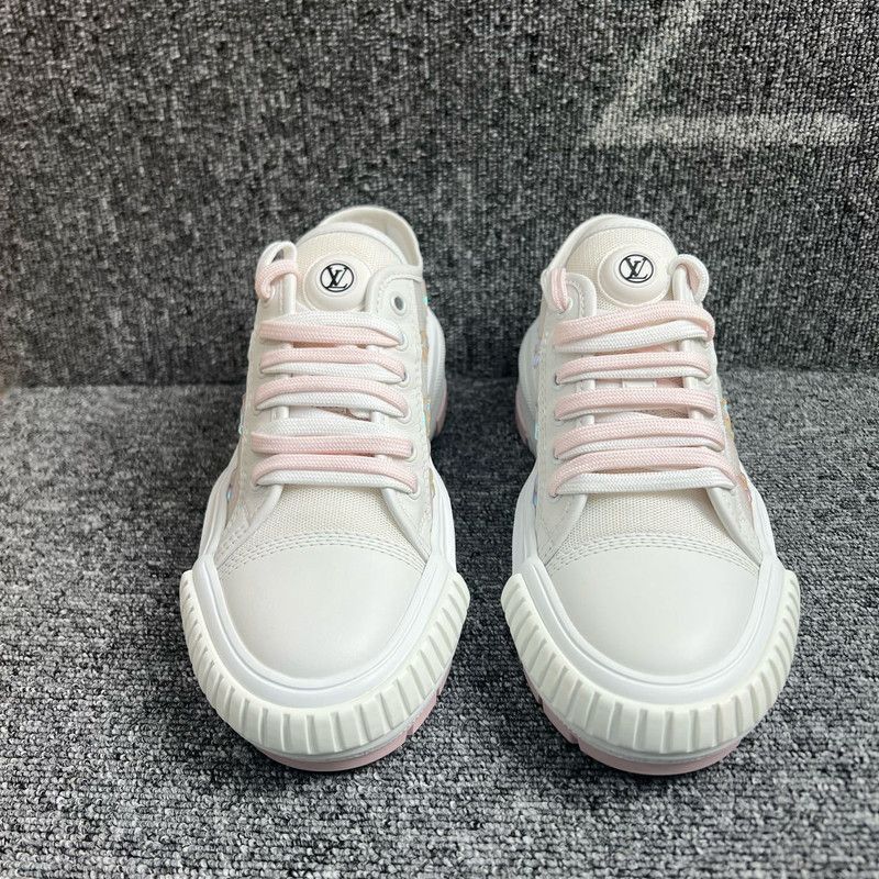 Louis Vuitton Louis Vuitton Stylish Low-Top Sneakers for Women -2508 Size US 6 / IT 36 - 2 Thumbnail